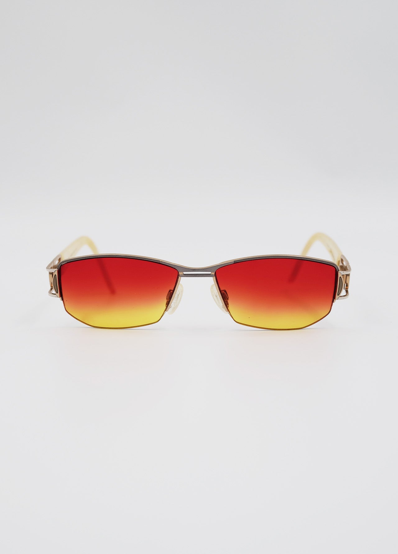 Lunette-Cazal-Verre-Teinte-Rouge-Orange-Design-Metal-Vintage-03