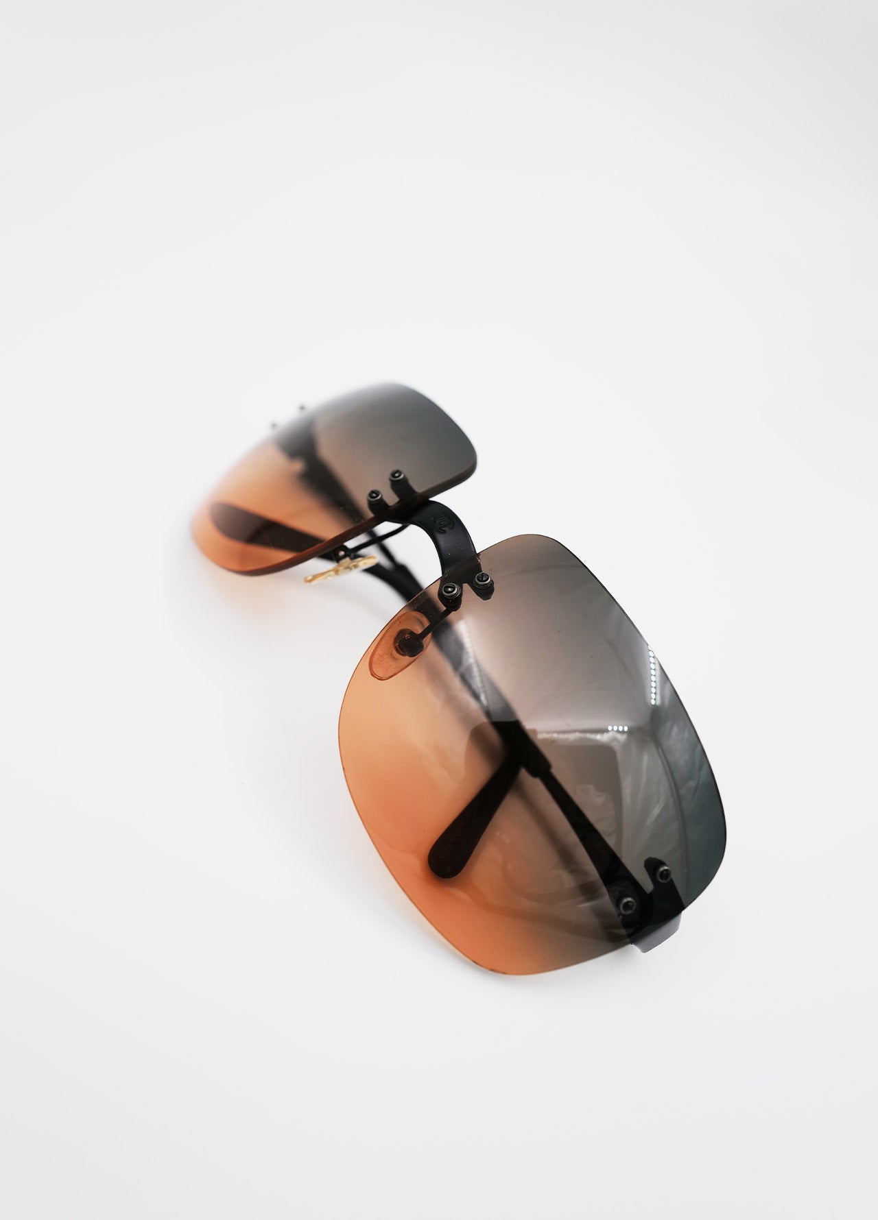 Lunette-Soleil-Chanel-Verre-Degrade-Bleu-Vintage-03