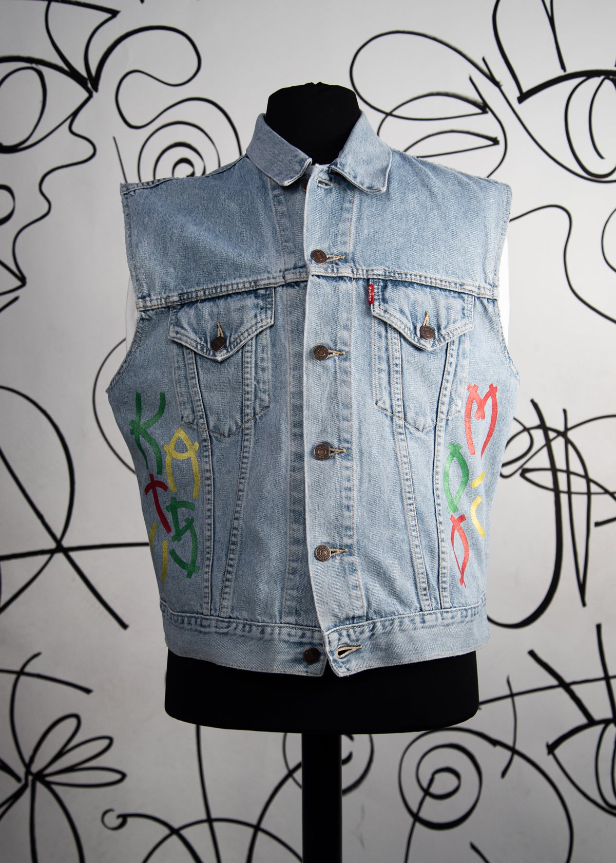 #10 Gilet Levi's Vert Jaune Rouge Vintage Upcycled by Josua Carvalho