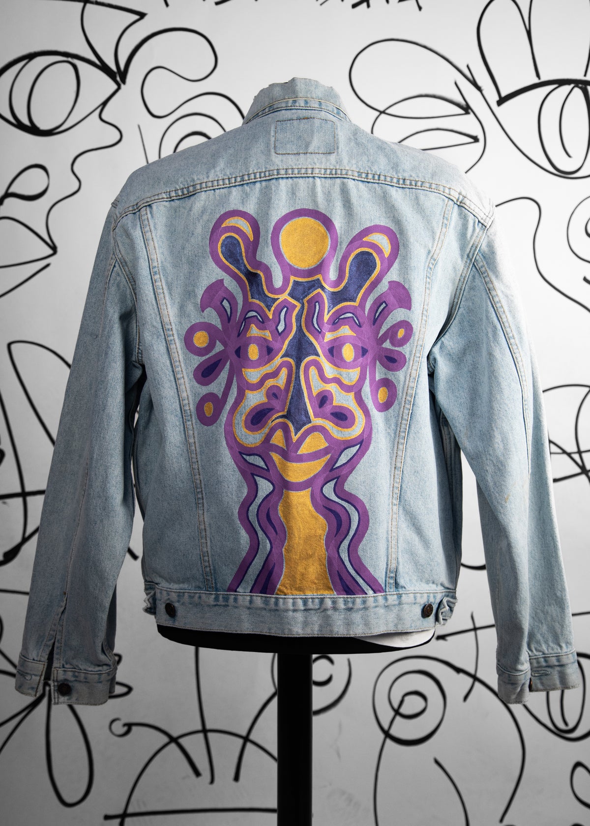 #15 Veste Levi's Denim Light Blue Purple and Gold Vintage Upcycled by Josua Carvalho