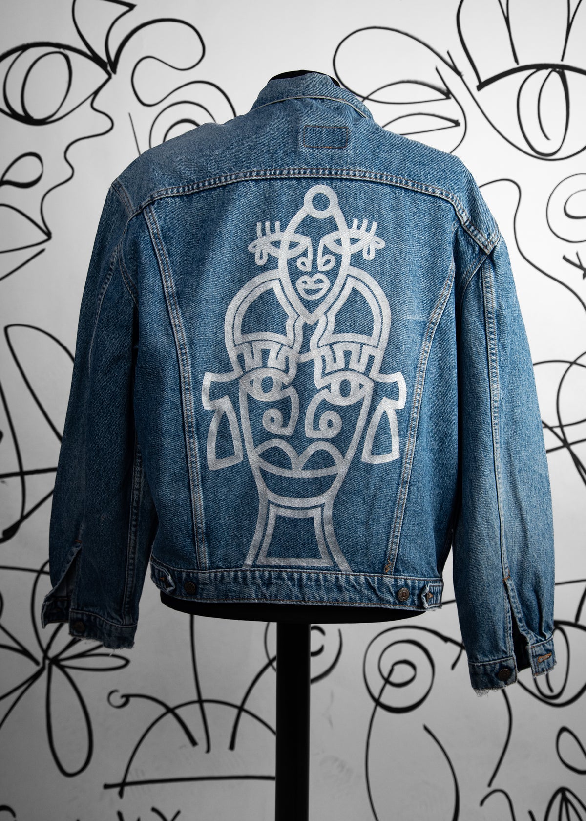 #18 Veste Levi's Argenté Vintage Upcycled by Josua Carvalho