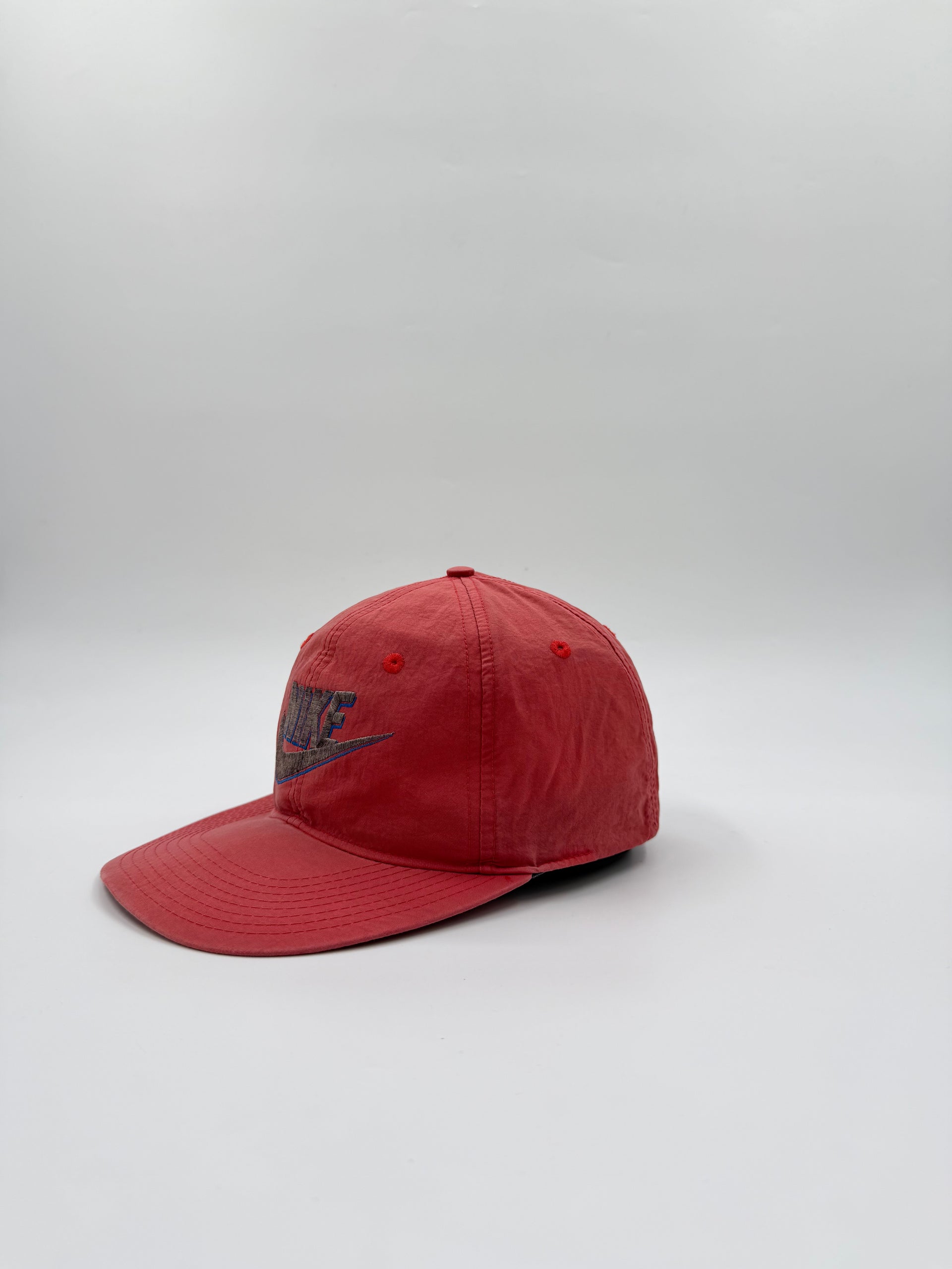 CASQUETTE NIKE SPORT JUST DO IT ROUGE VINTAGE REWORKED
