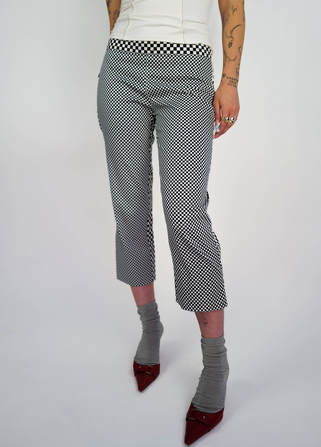 Capri-Moschino-Carreaux-blanc-Gris-Noir-Vintage-04