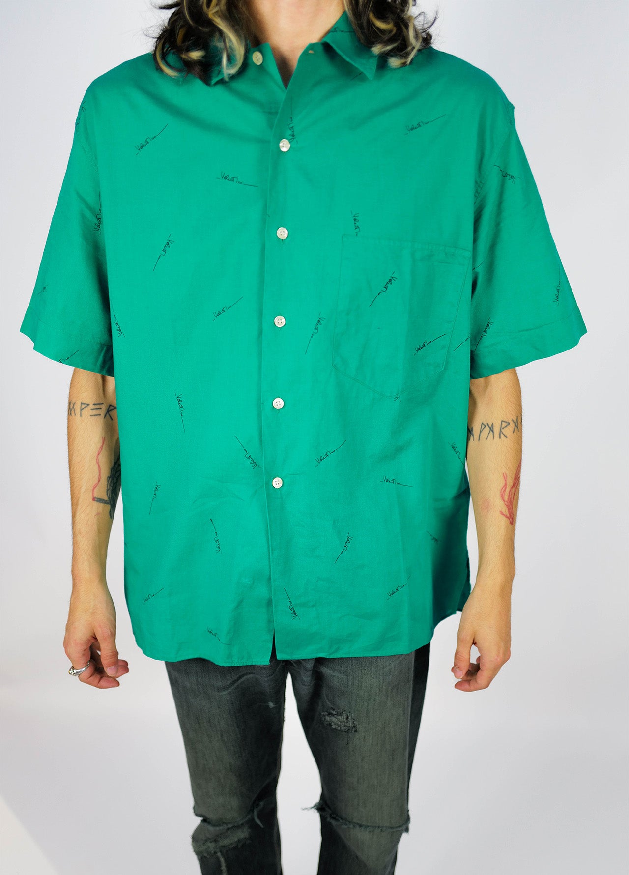Chemise-Valentino-Vintage-circa-80-green-vert-motifs-manchecourte-05