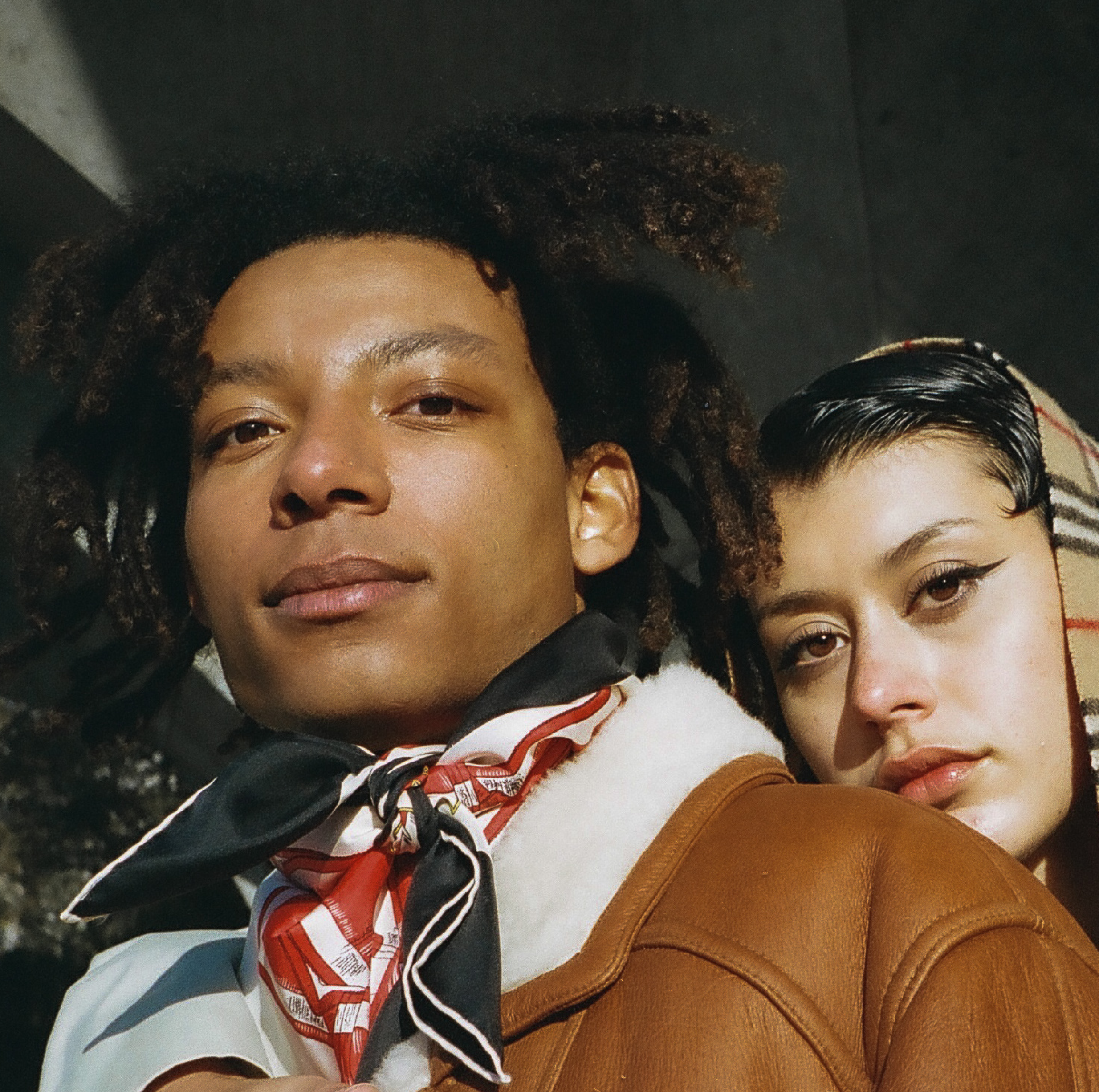 Purple and gold Rain - Lookbook - The Tulip Vintage