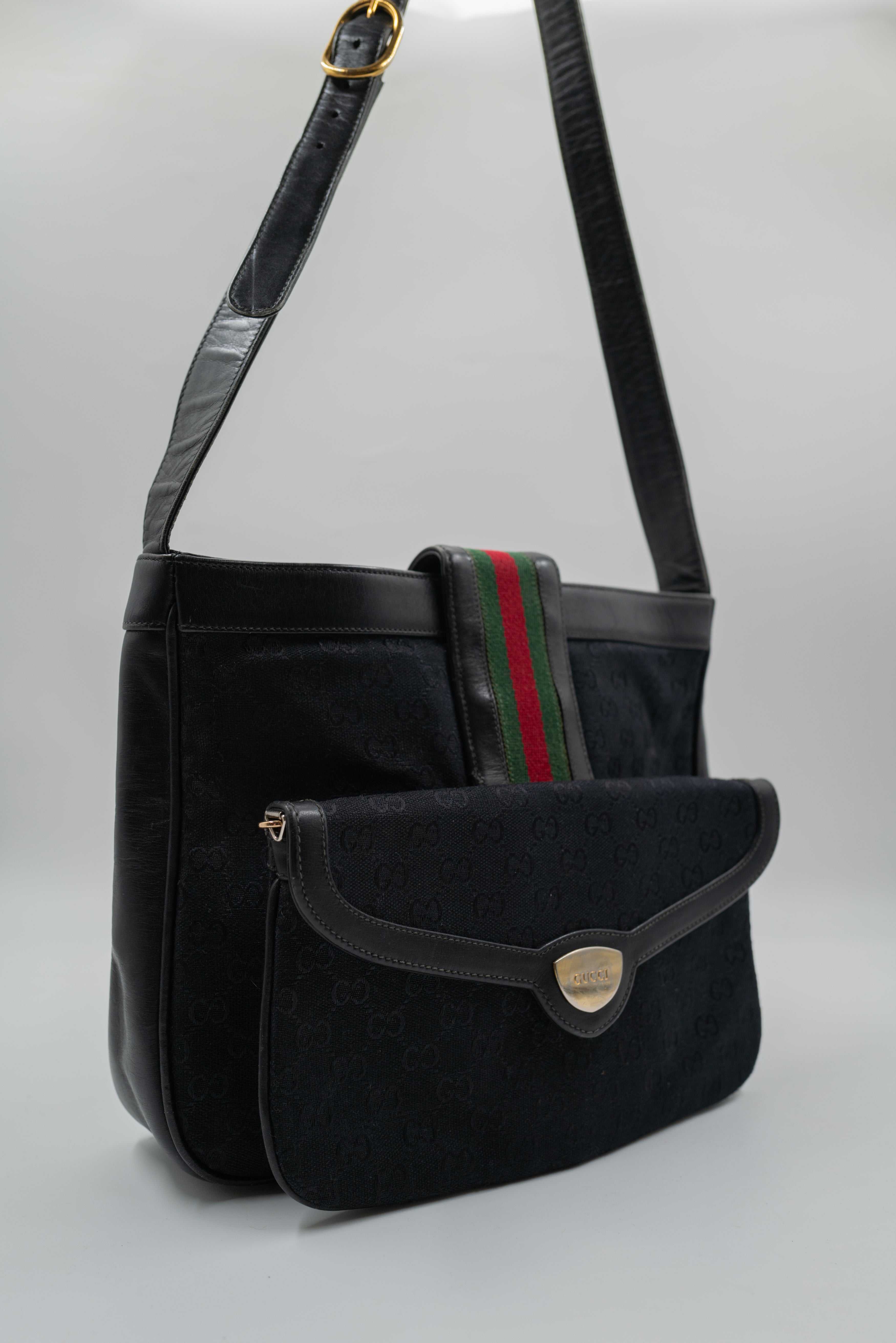 GUCCI-VINTAGE-80S-BLACK-NOIR-BAG-SAC-POCHETTE-08