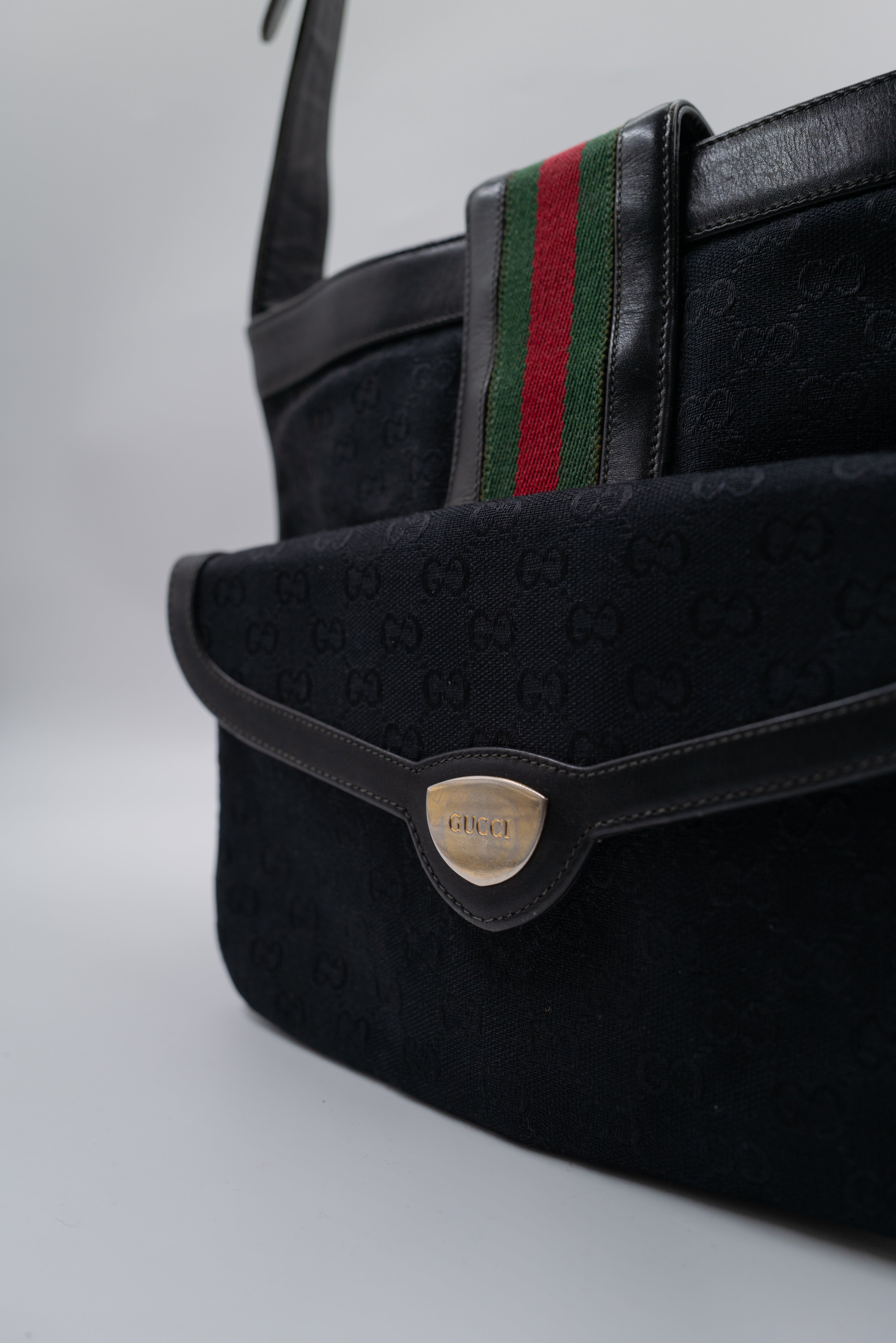 GUCCI-VINTAGE-80S-BLACK-NOIR-BAG-SAC-POCHETTE-09
