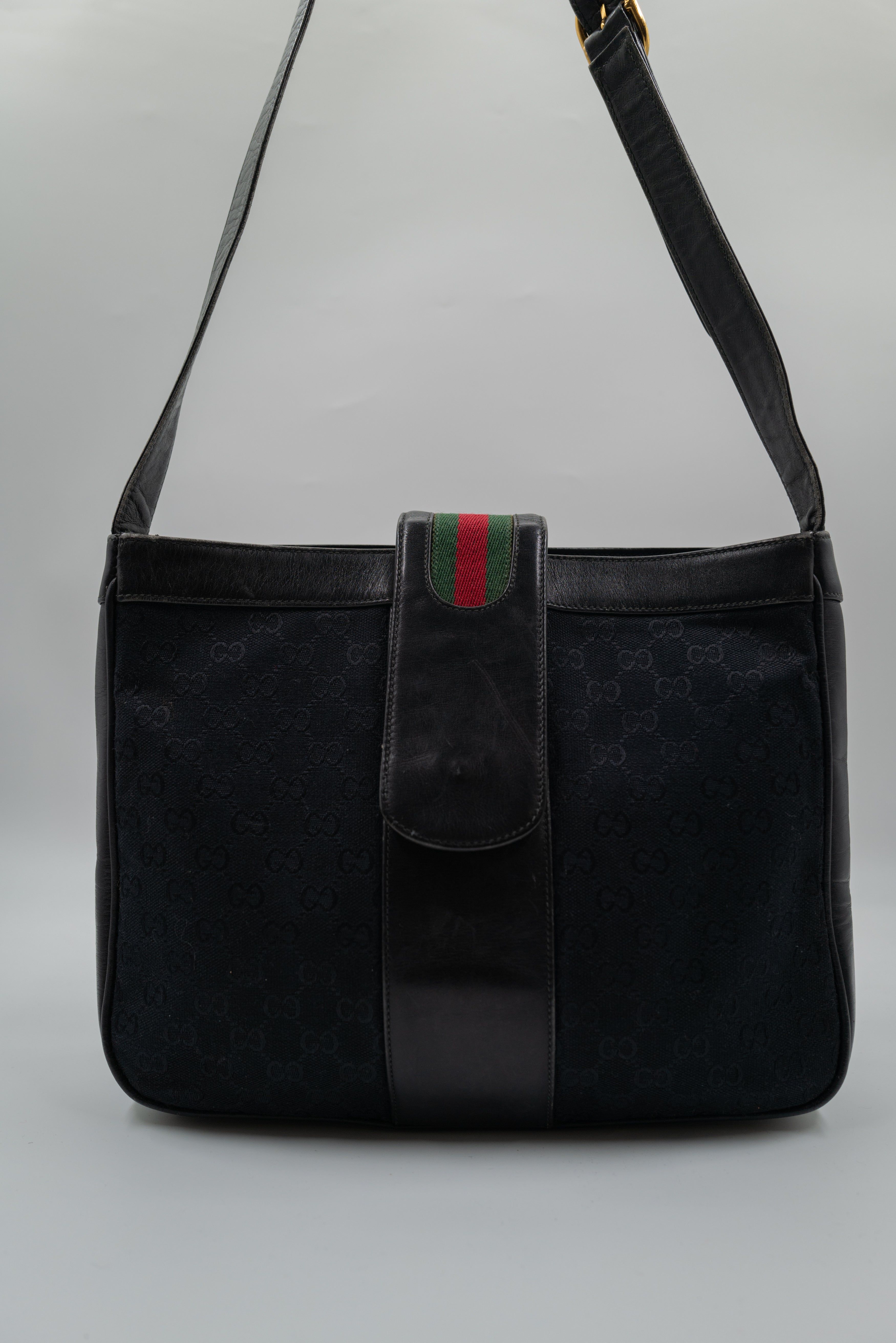 GUCCI-VINTAGE-80S-BLACK-NOIR-BAG-SAC-POCHETTE-10