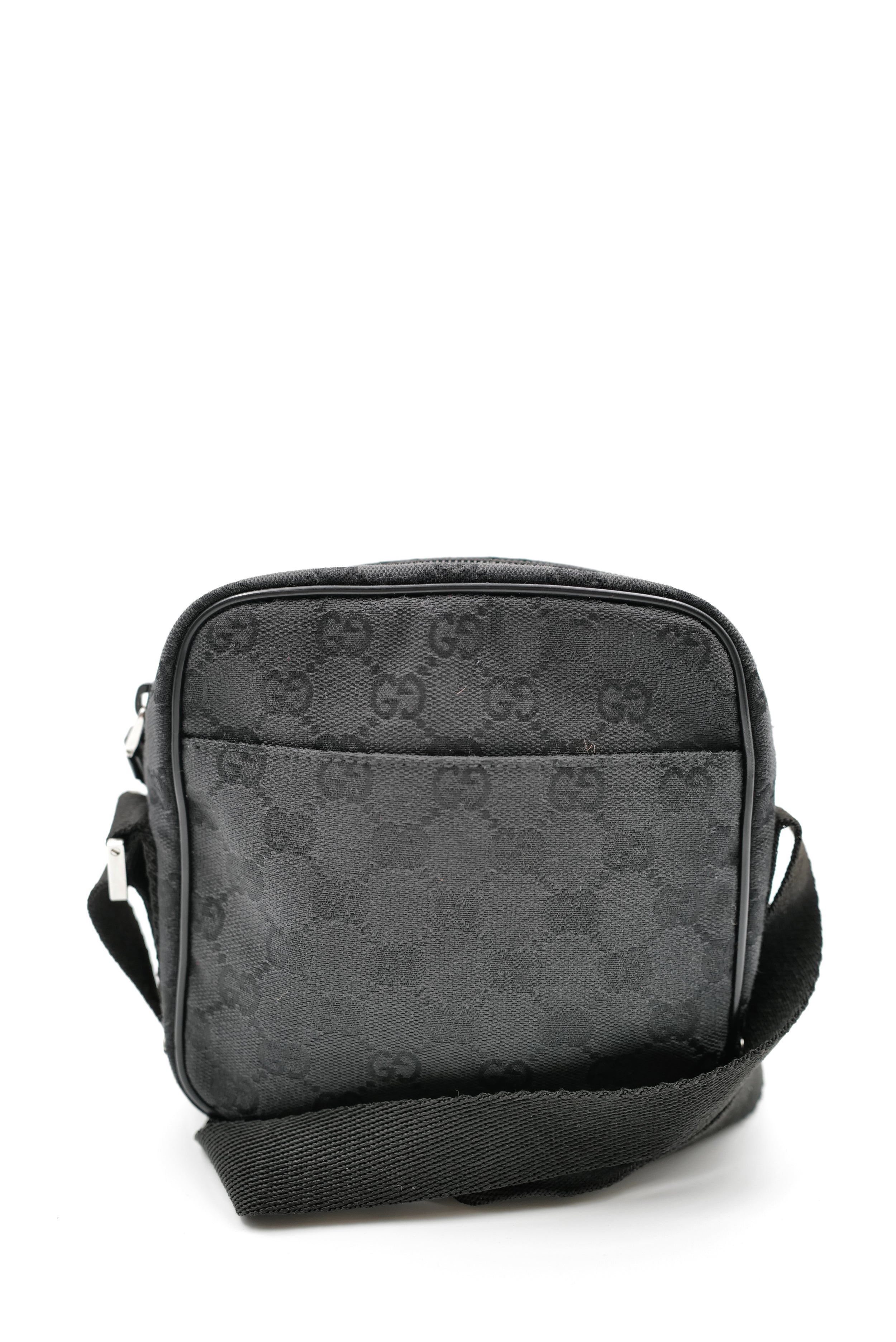 GUCCI_SHOULDER_BAG_GG_CANVAS_VINTAGE_90S_03