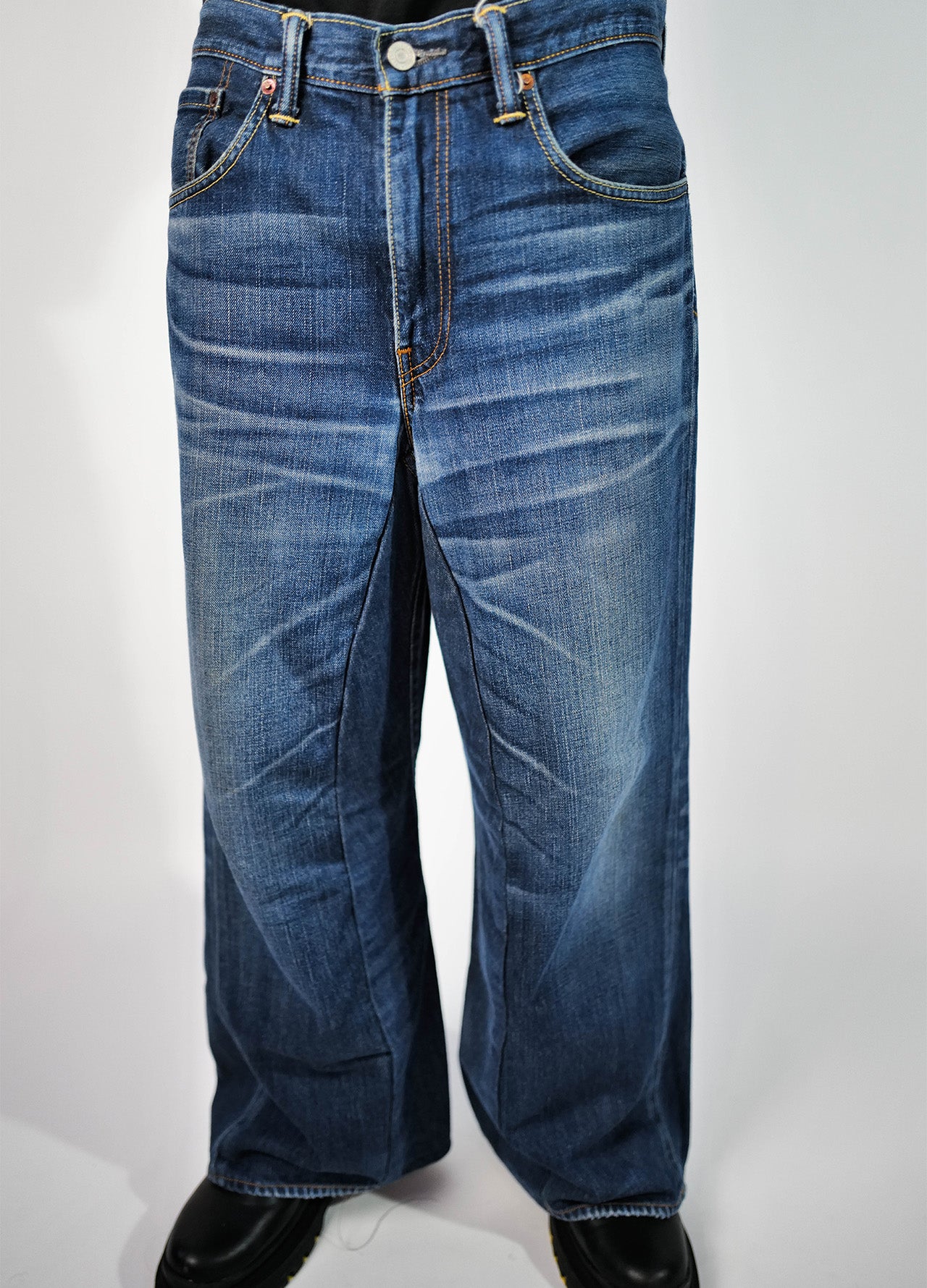 JEANS PANTALON LEVI'S REWORKED VINTAGE-002