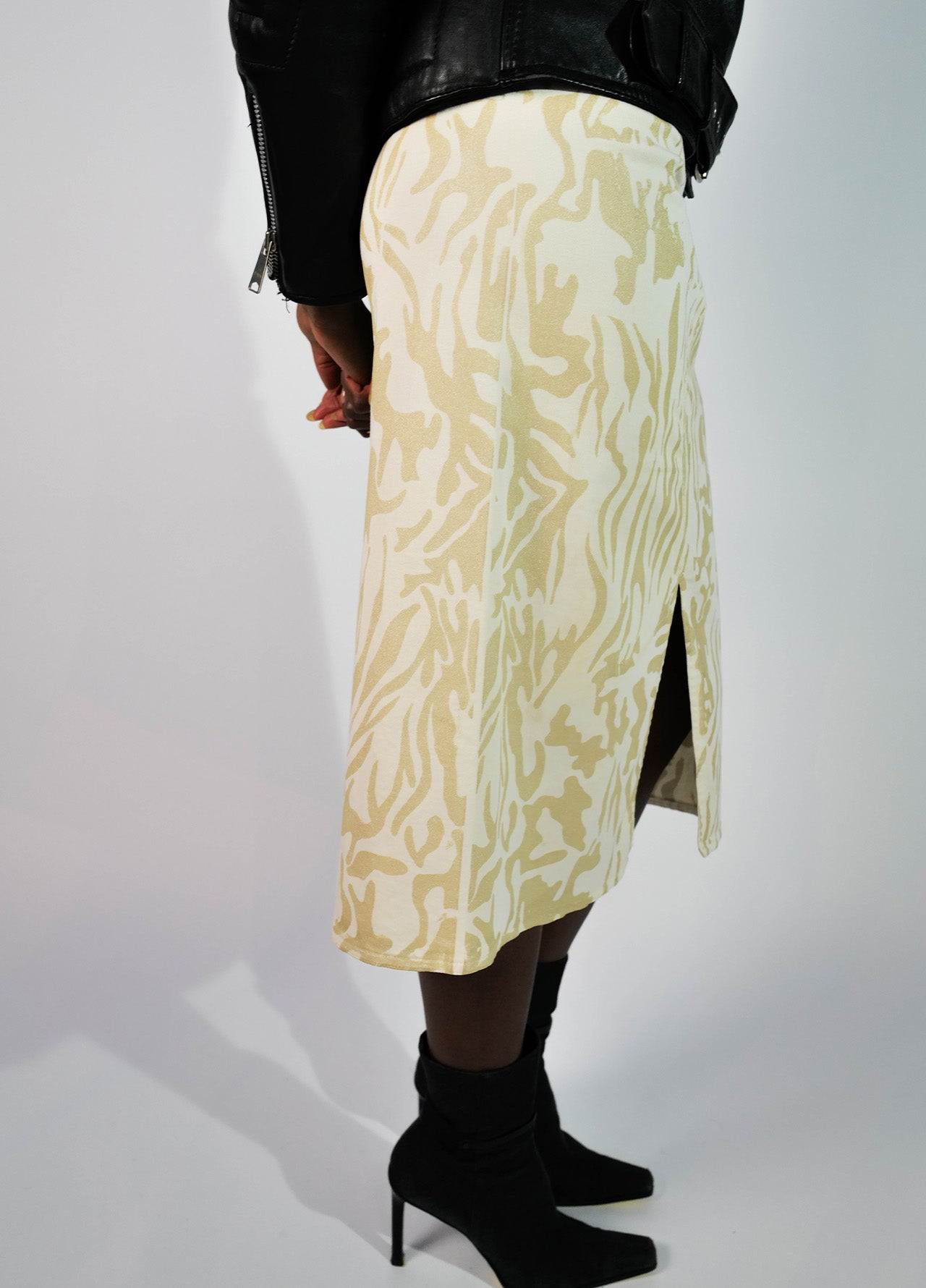 JUPE-KRIZIA-JEAN-VINTAGE-004
