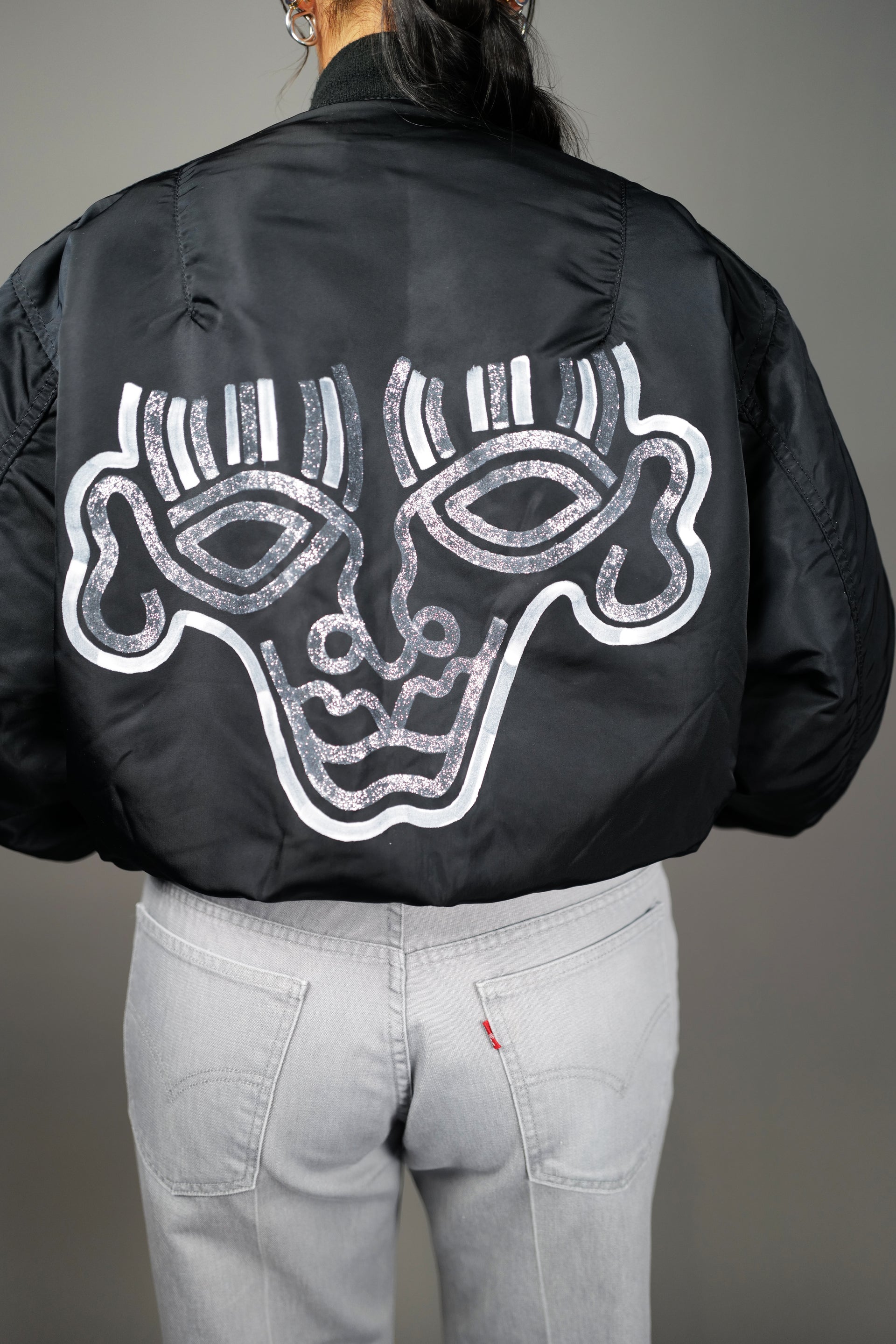 Bomber Noir Vintage Upcycled by Josua Carvalho