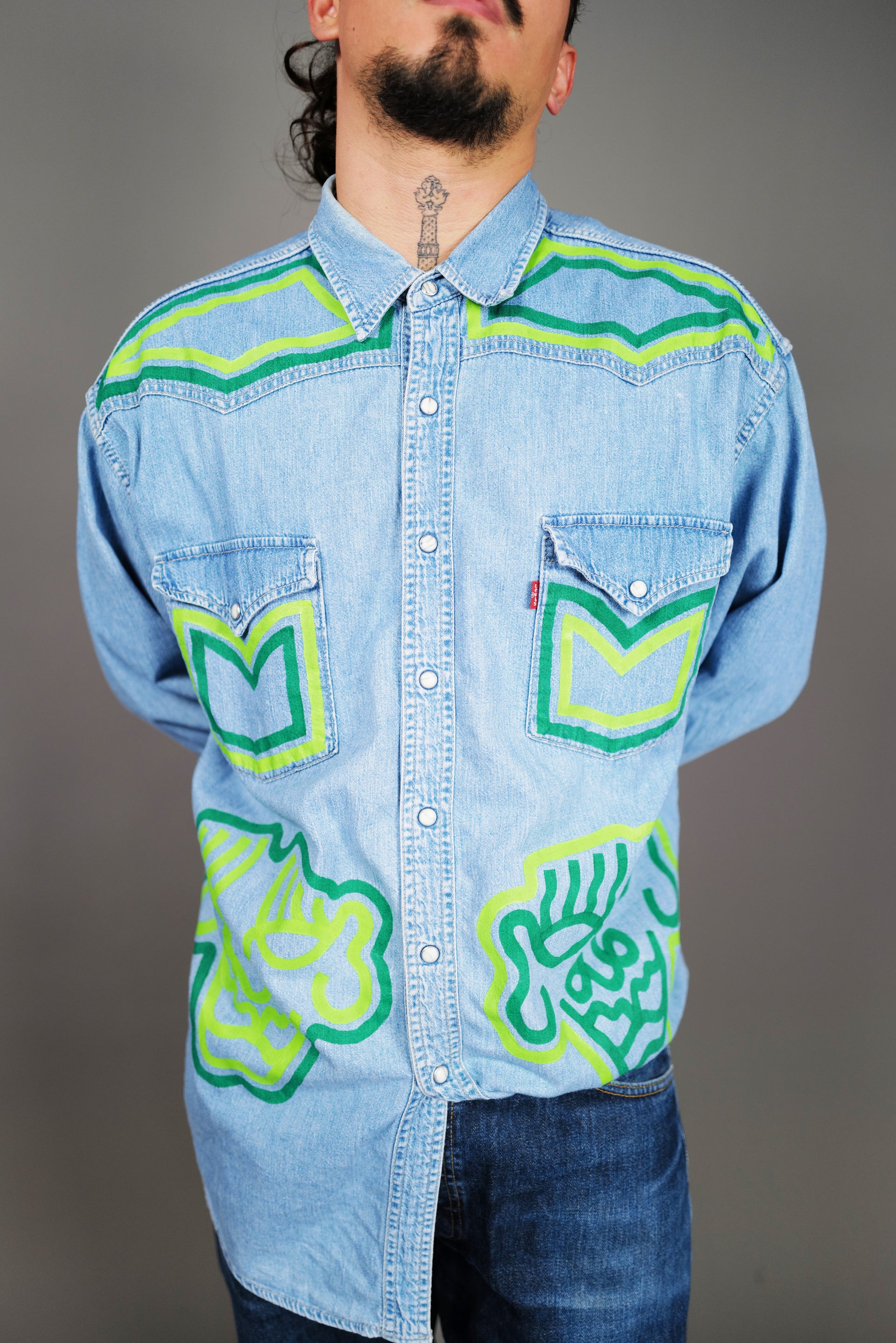 Chemise Denim Vintage Upcycled by Josua Carvalho