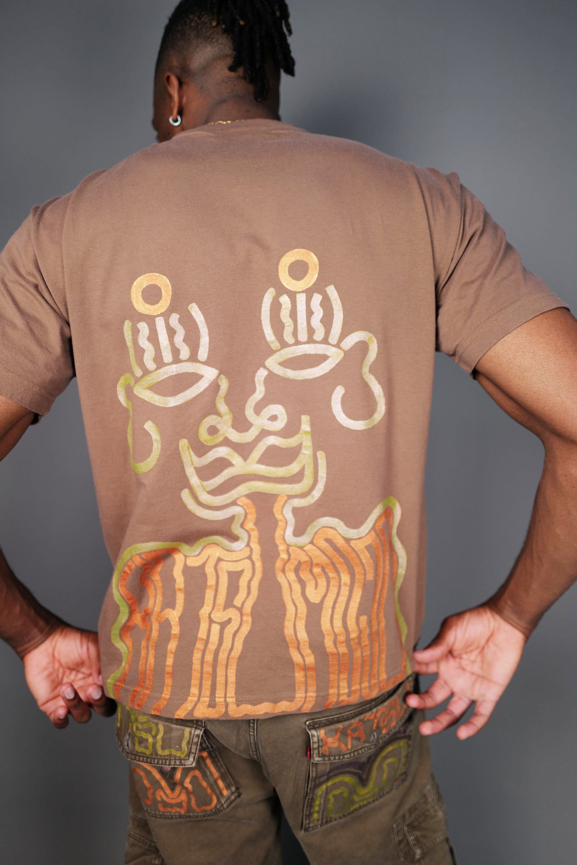 Tee Marron Vintage Upcycled by Josua Carvalho