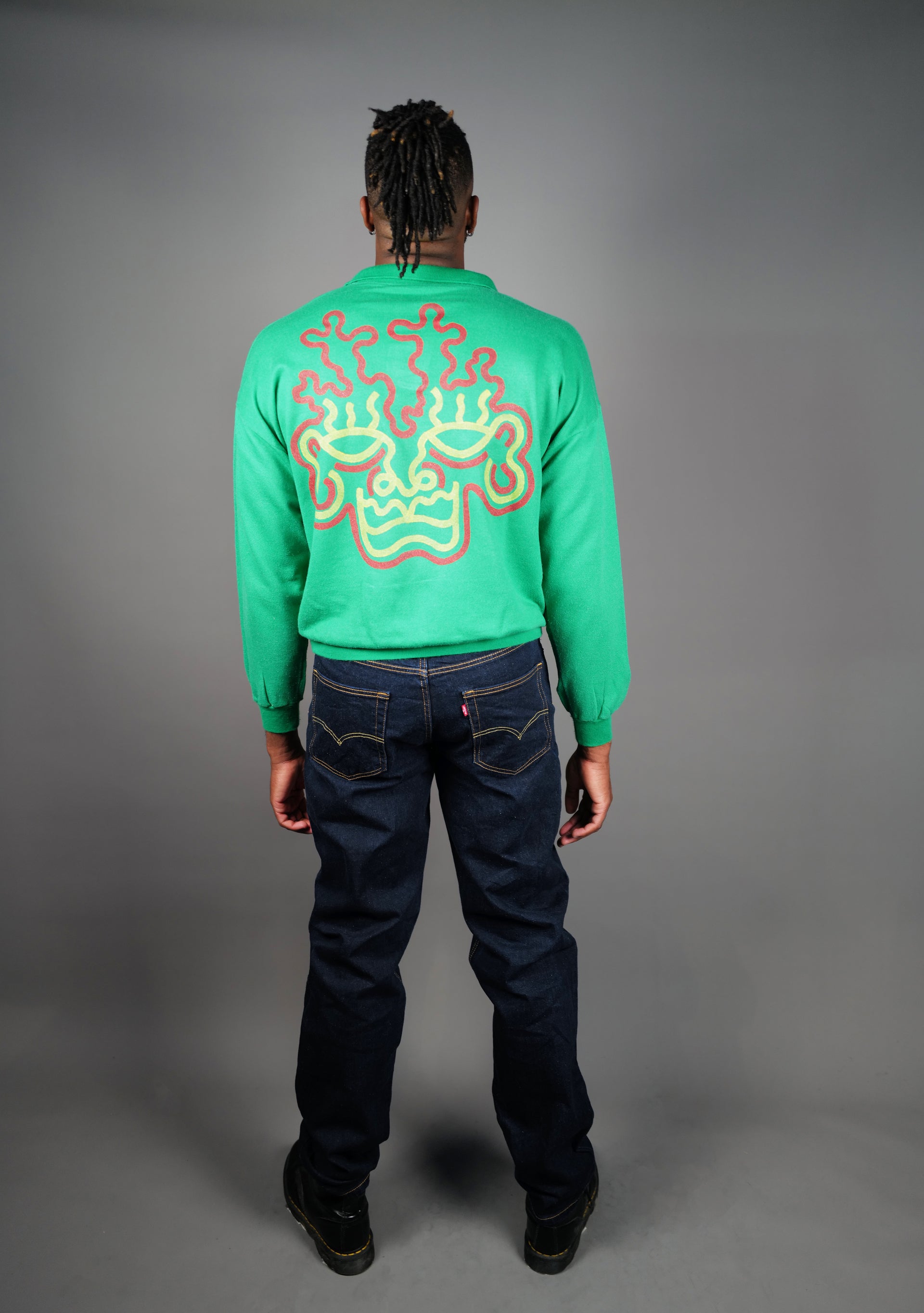 Sweater Vert Vintage Upcycled by Josua Carvlho