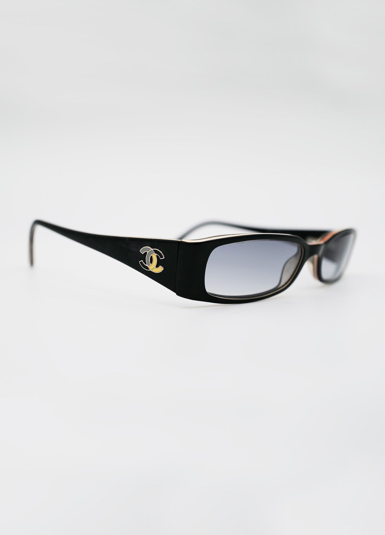 Lunette-Chanel-Verre-Teinte-Bleu-Noir-Logo-Vintage-01