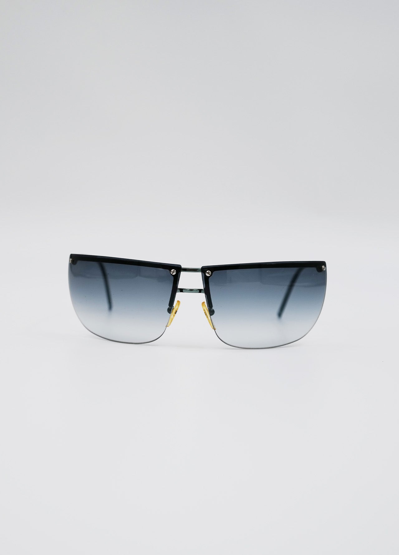 Lunette-Gucci-Noir-Teinte-Bleu-Vintage-01