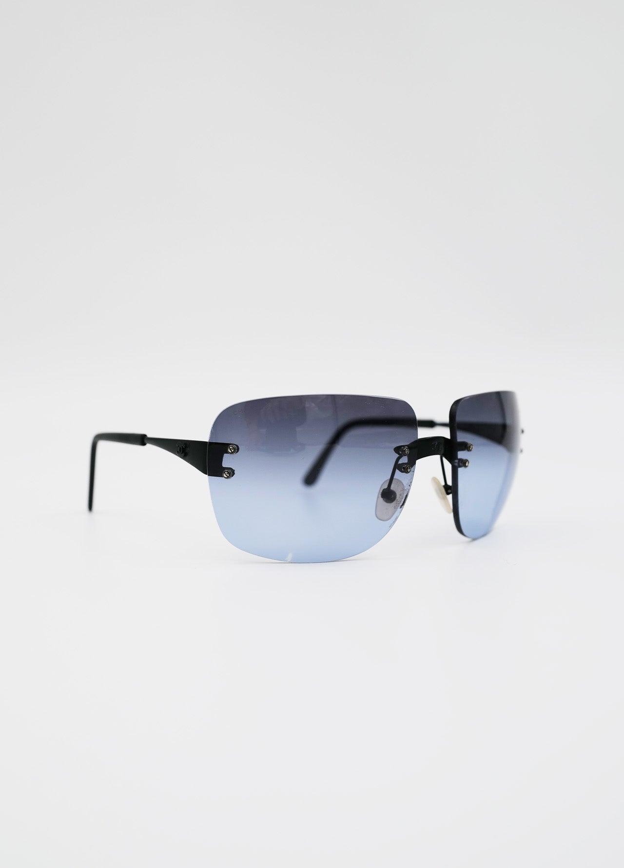 Lunette-solaire-sunglass-Chanel-vintage-blue-metal-2