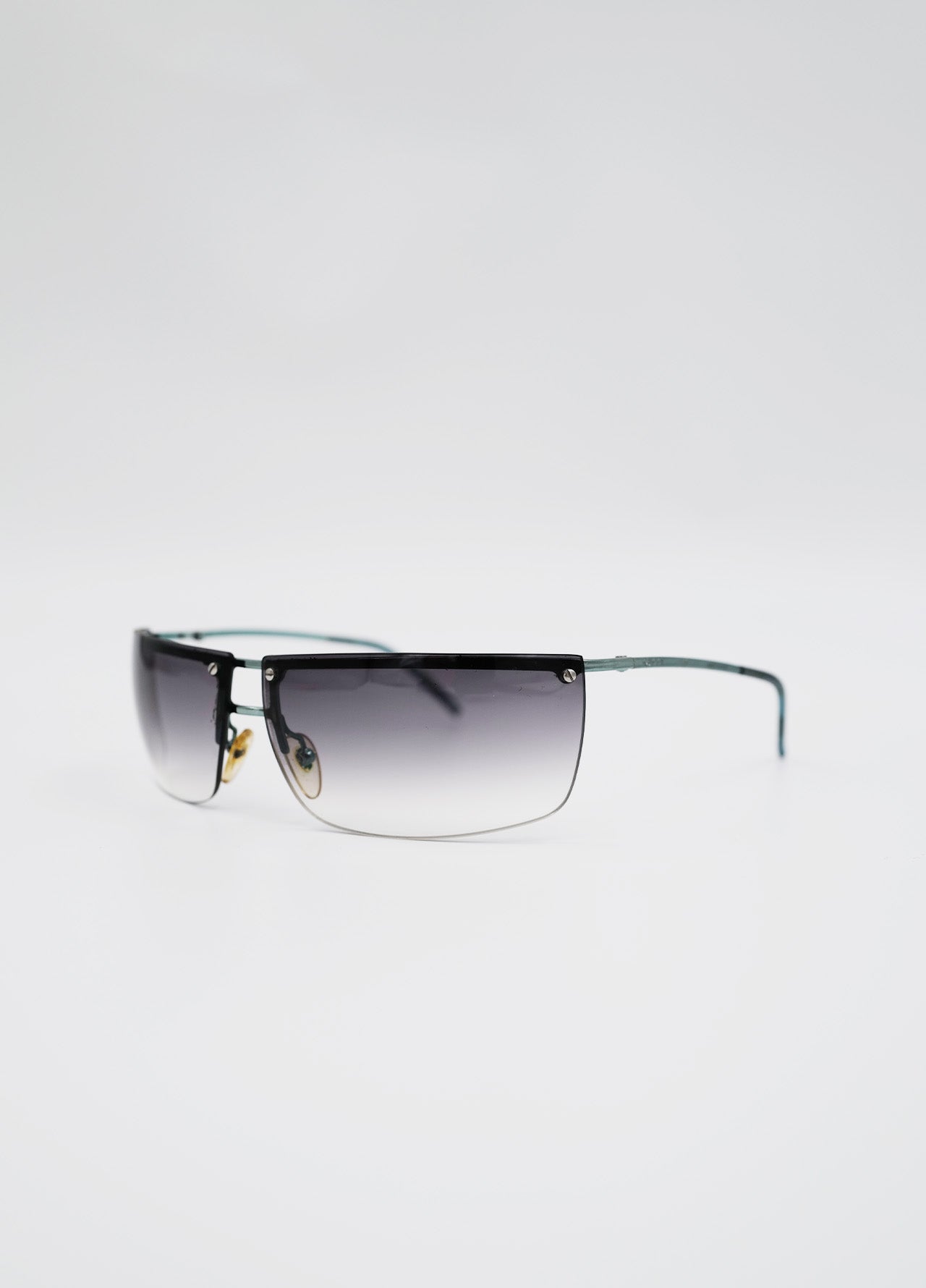 Lunette Gucci Fumée noir et clair, branche en metal