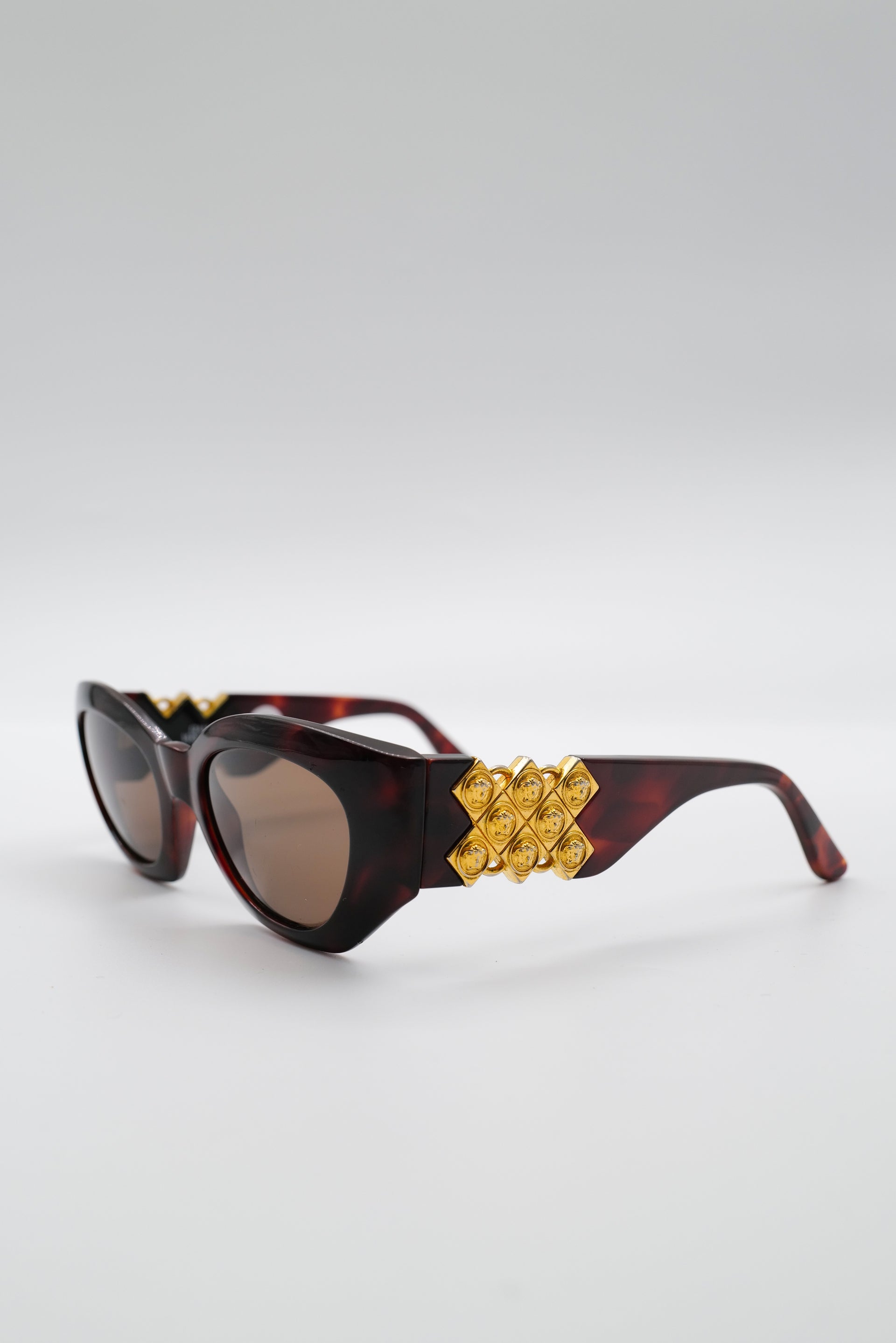 Lunette_Versace_cadrenoir_marronetdore_verremarron-001