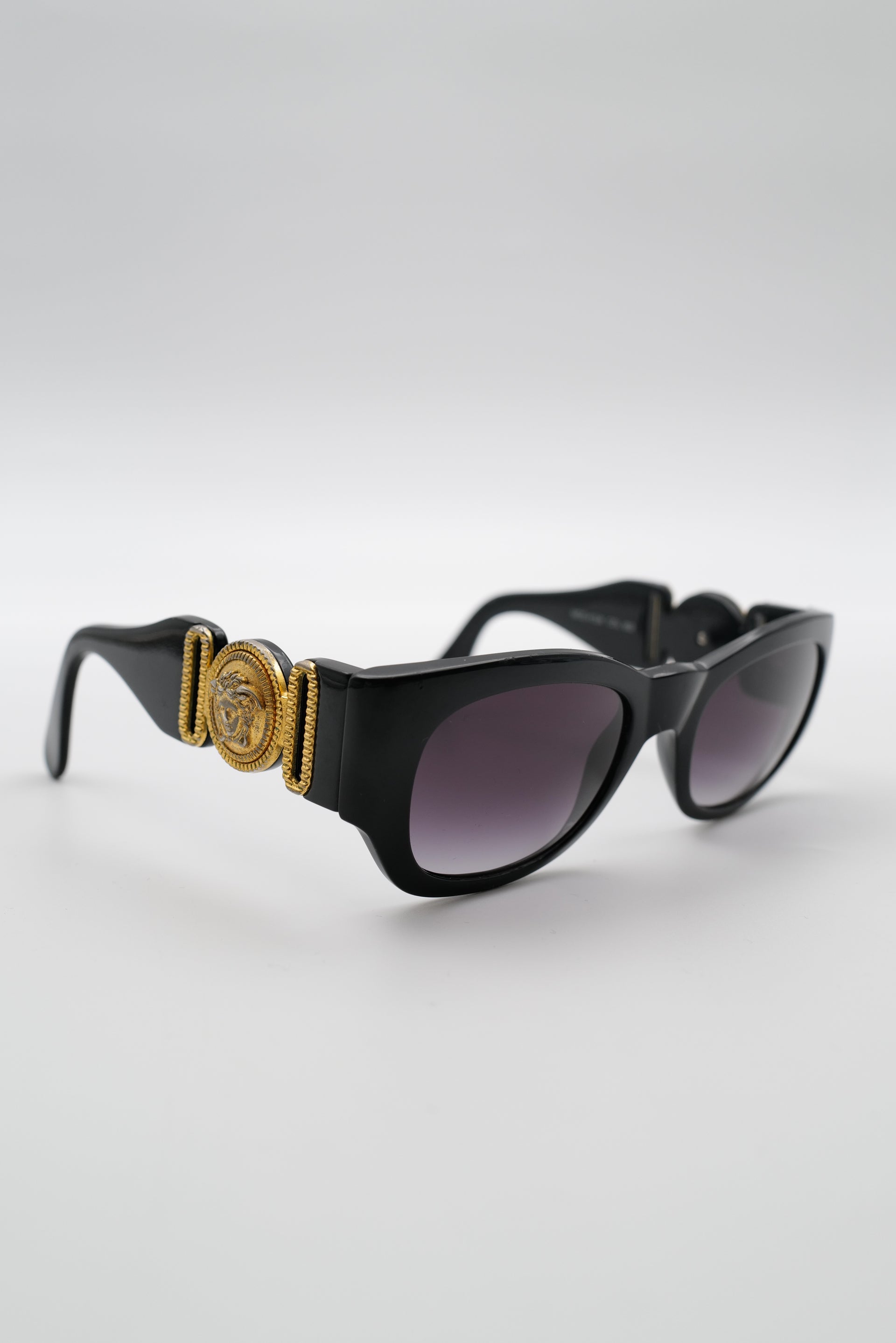 Lunette_Versace_cardeNoir_verredegradeviolet-002