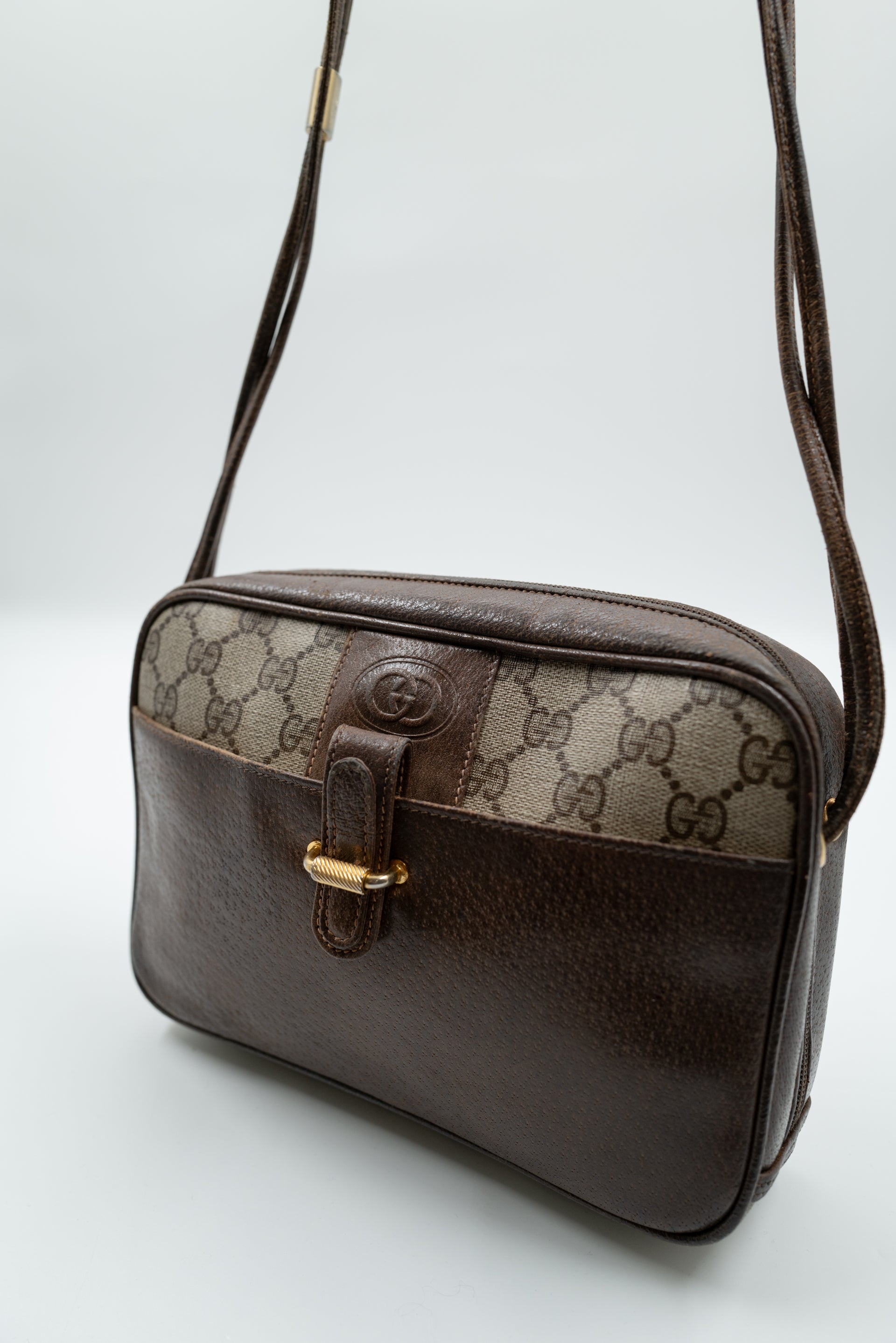 SAC-GUCCI-CROSS-GG-CANVAS-LEATHER-VINTAGE-BROWN-002
