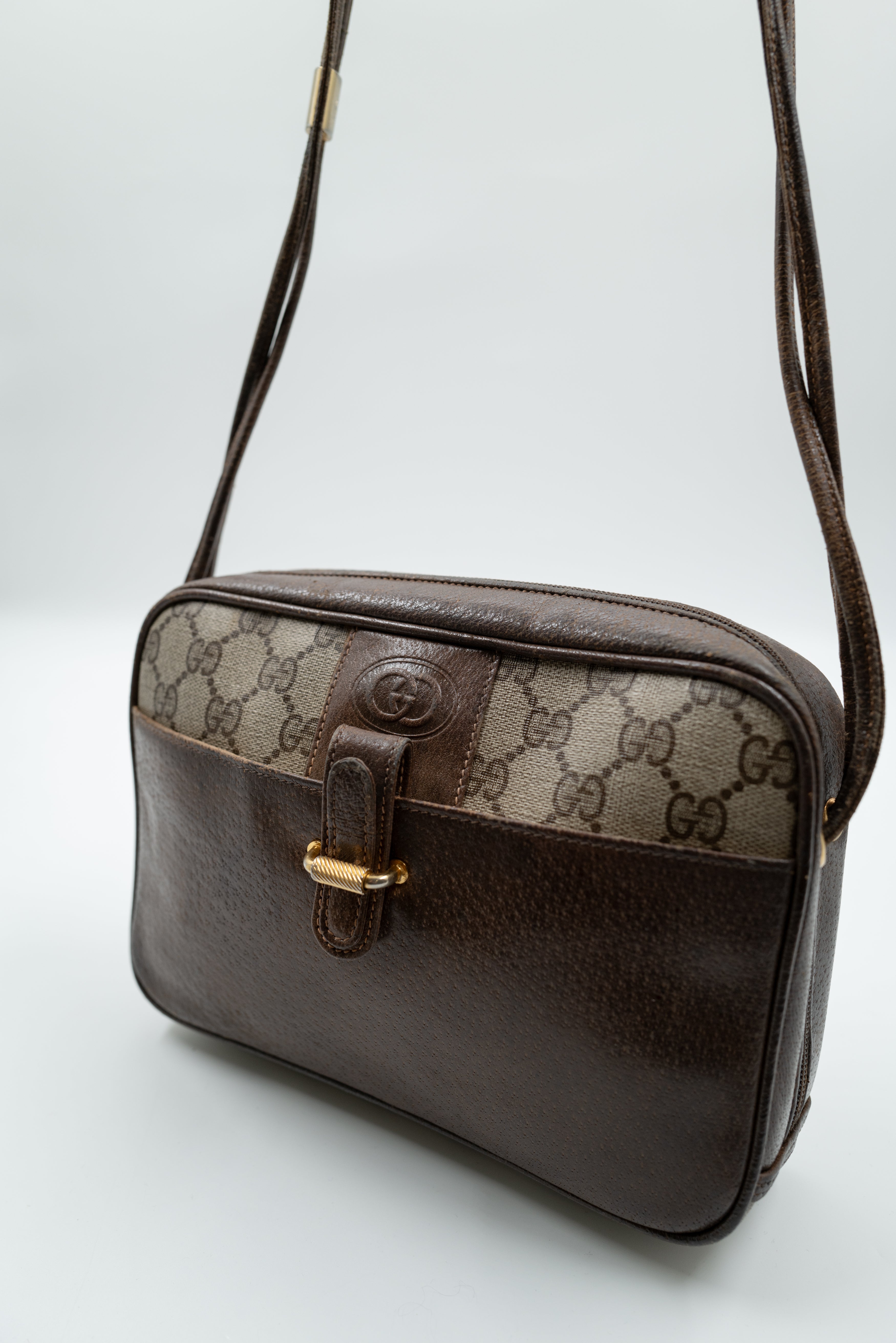 SAC-GUCCI-CROSS-GG-CANVAS-LEATHER-VINTAGE-BROWN-002