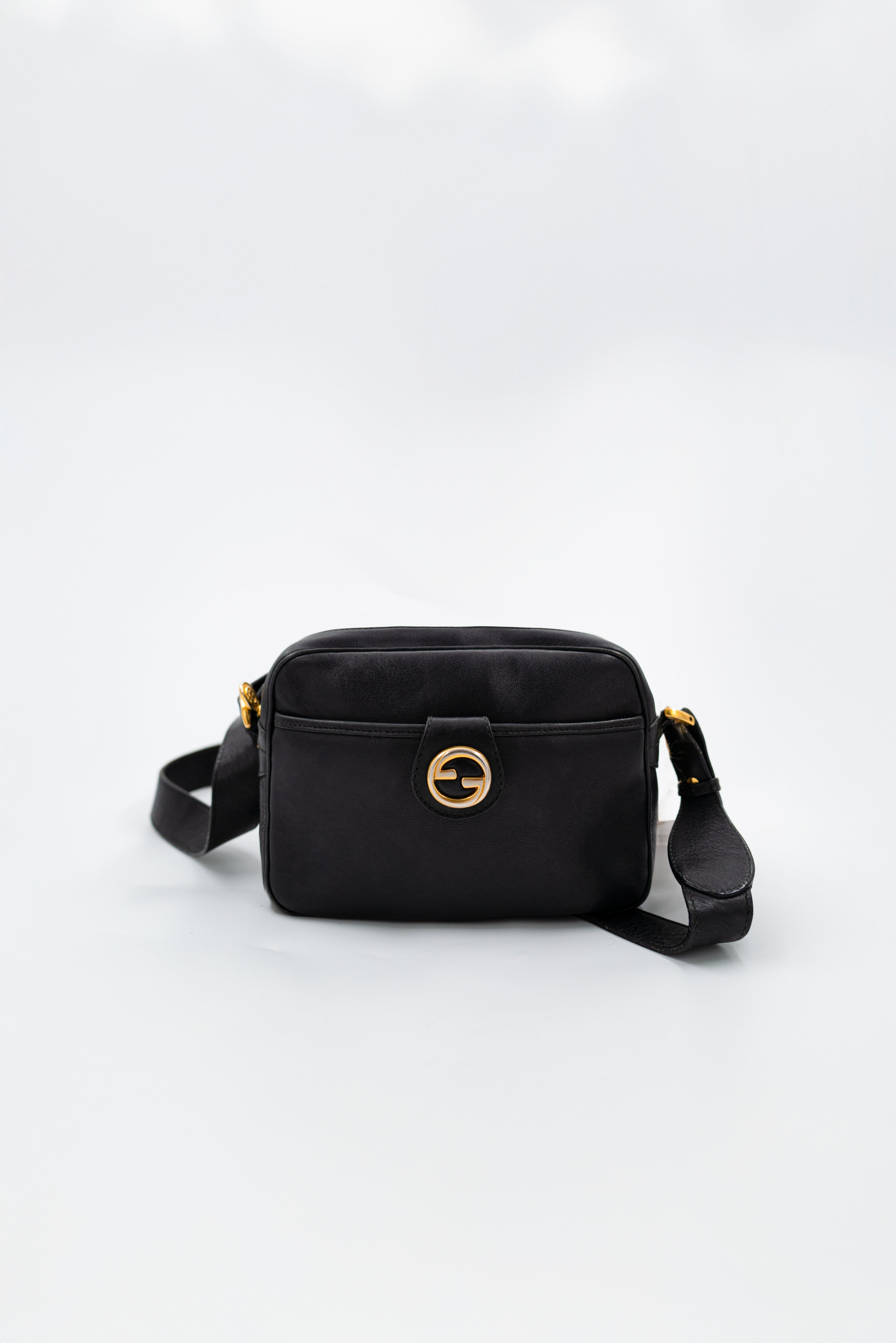 SAC-GUCCI-RARE-BLACK-PURSE-VINTAGE-01