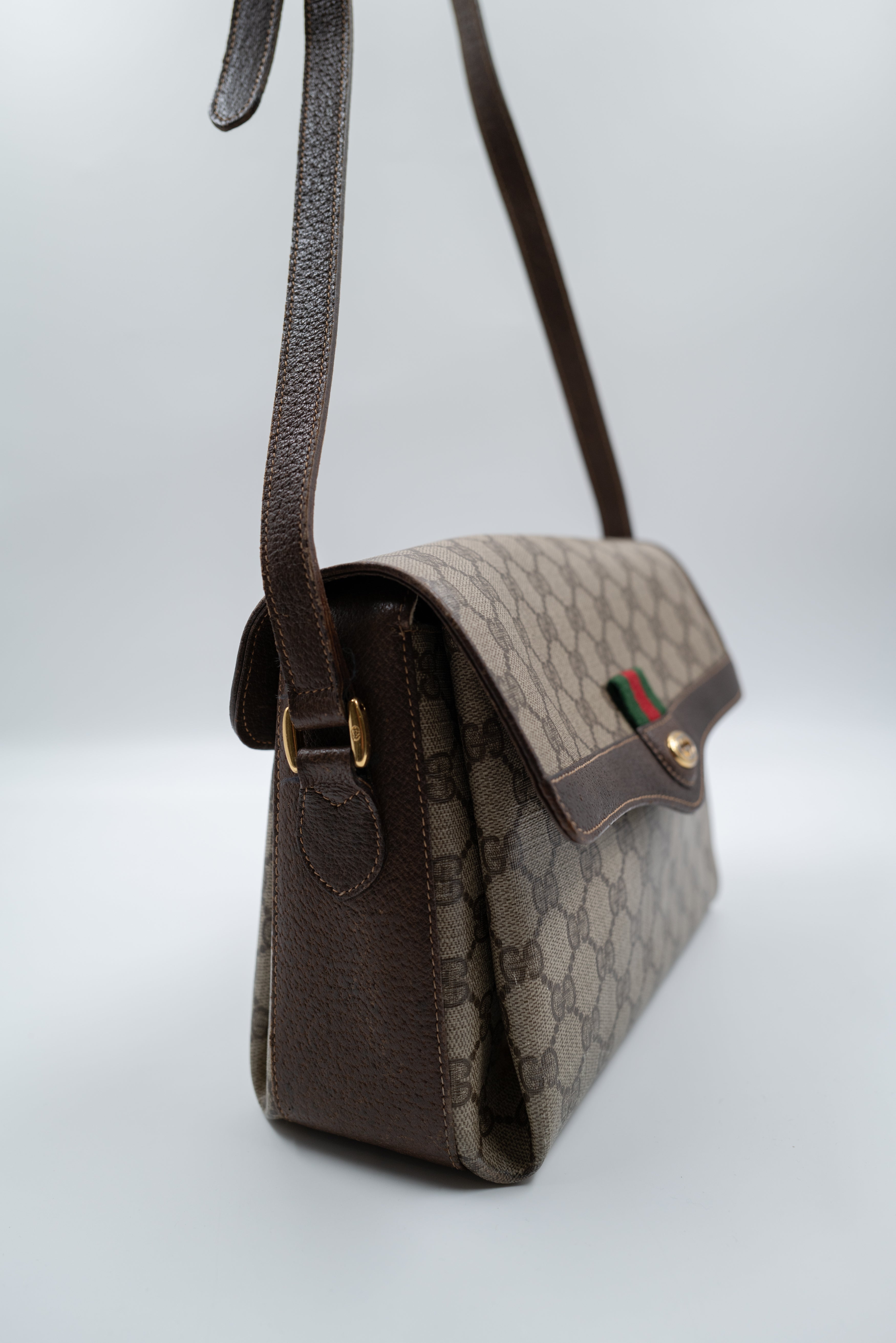 SAC-GUCCI-SMALL-WEB-VINTAGE-BROWN-05