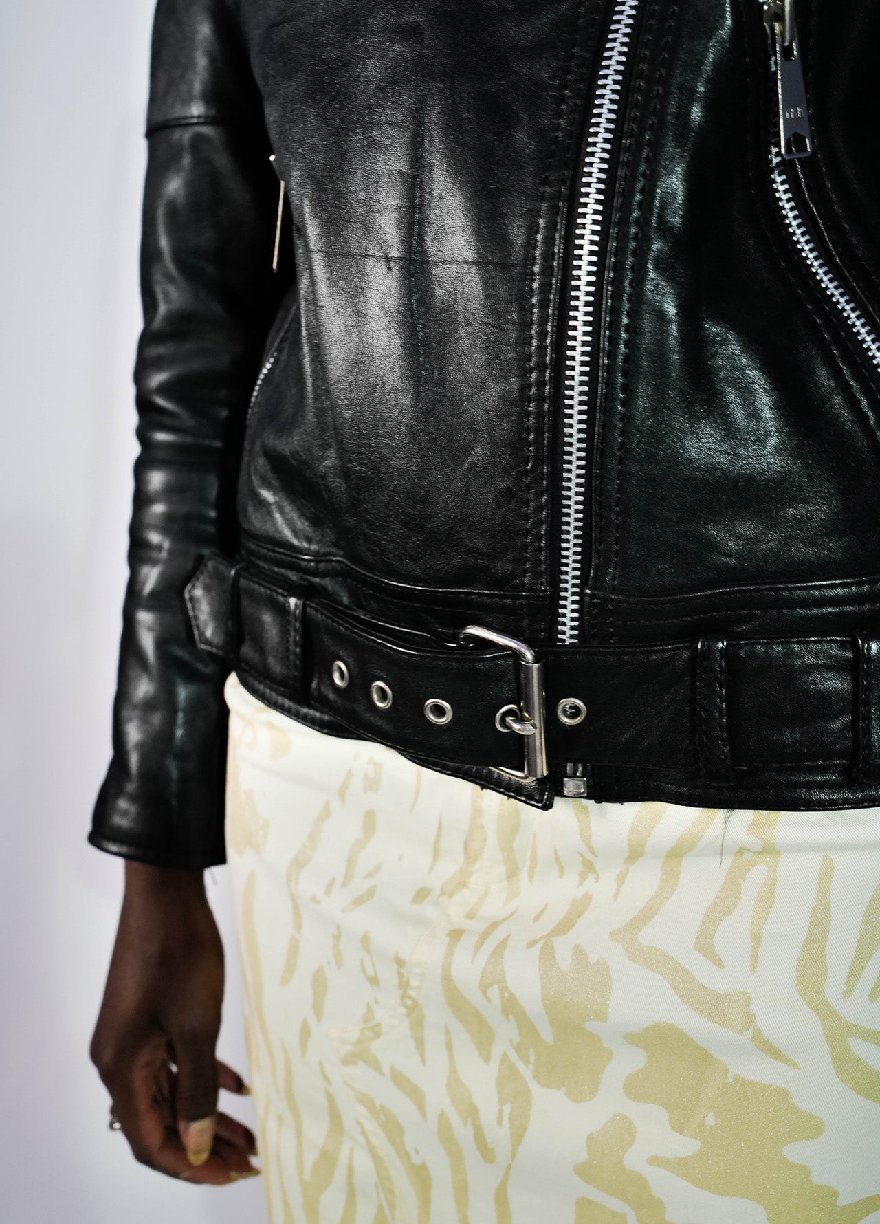 VESTE-TYPE-PERFECTO-CUIR-VINTAGE-90'S-005