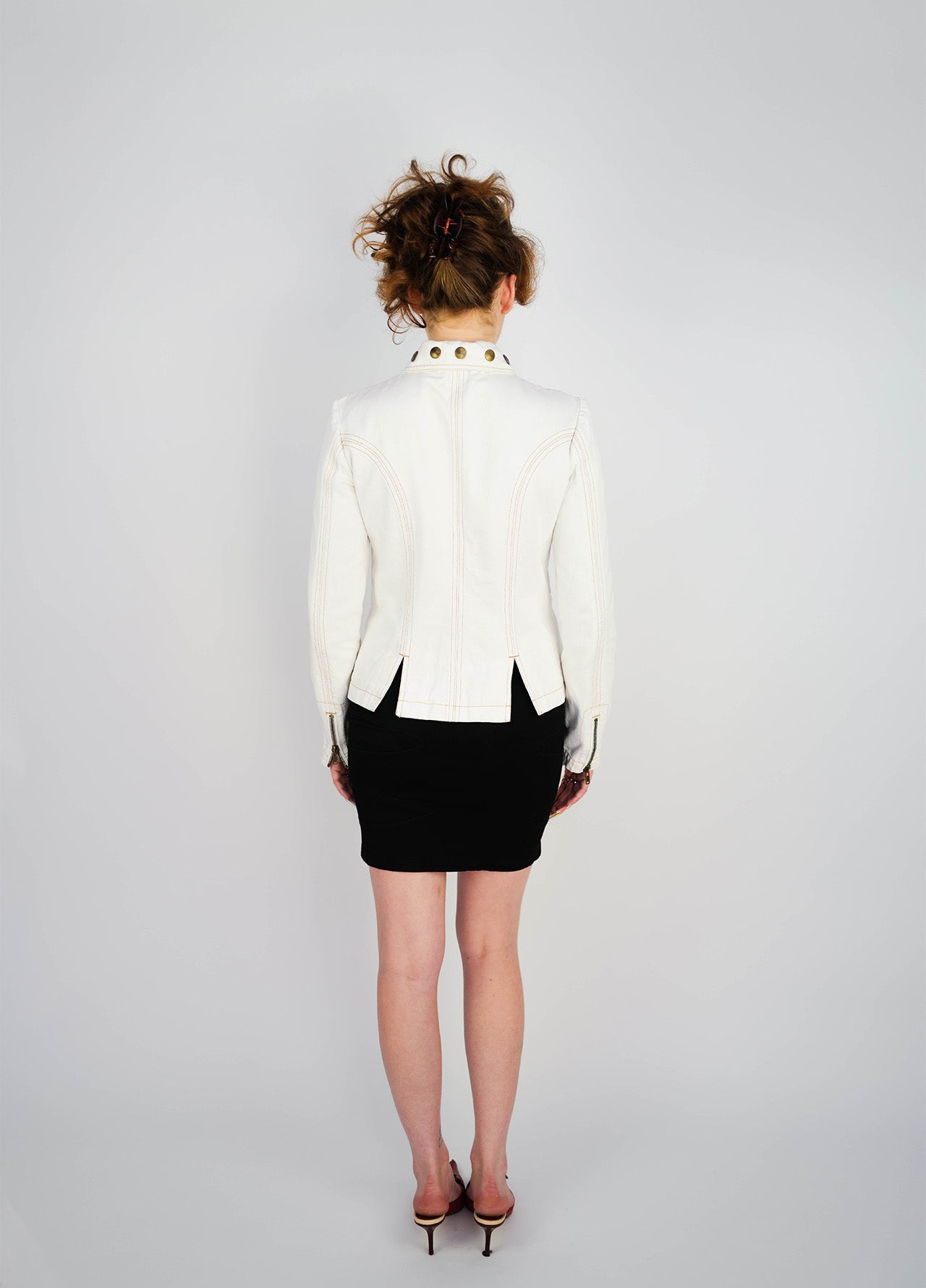 Veste-Chloe-Blanche-Denim-Rivet-Courte-Vintage-06