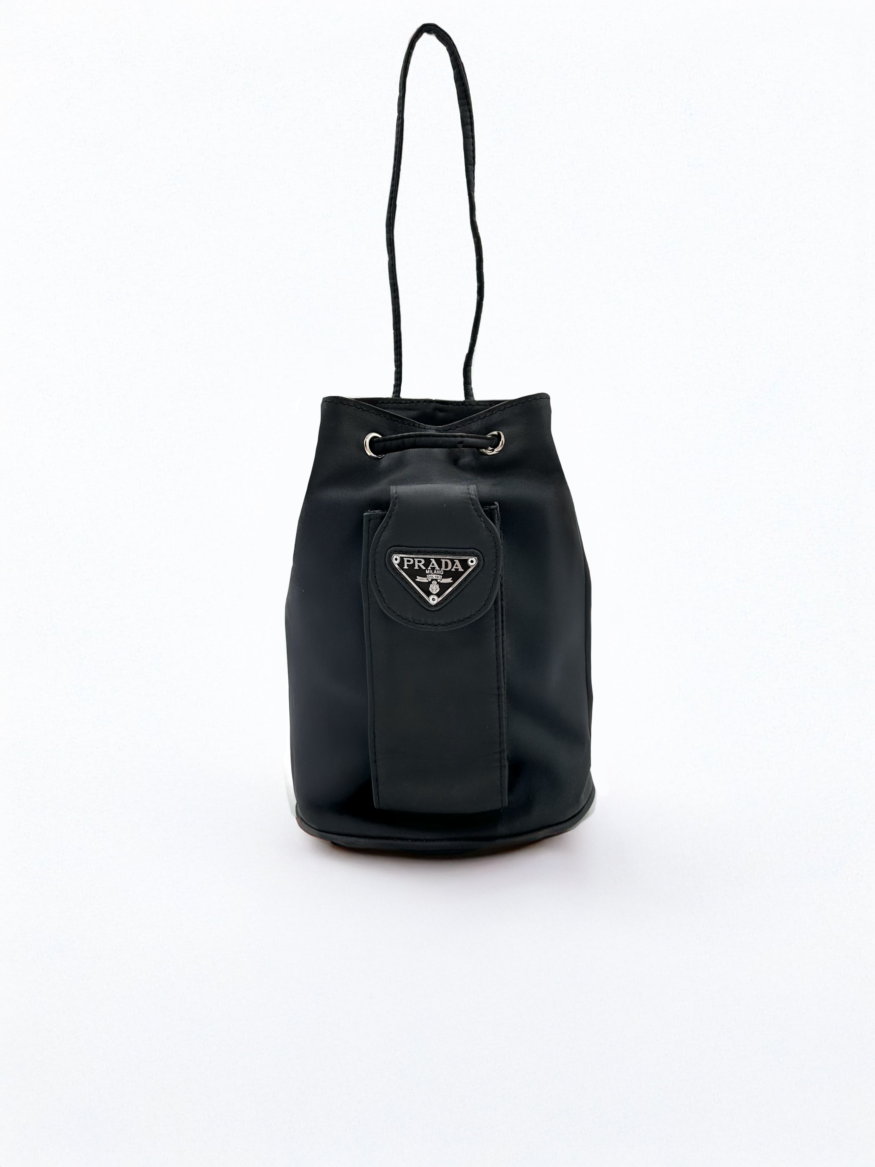 sac_Prada_toile_noir_vintage-001