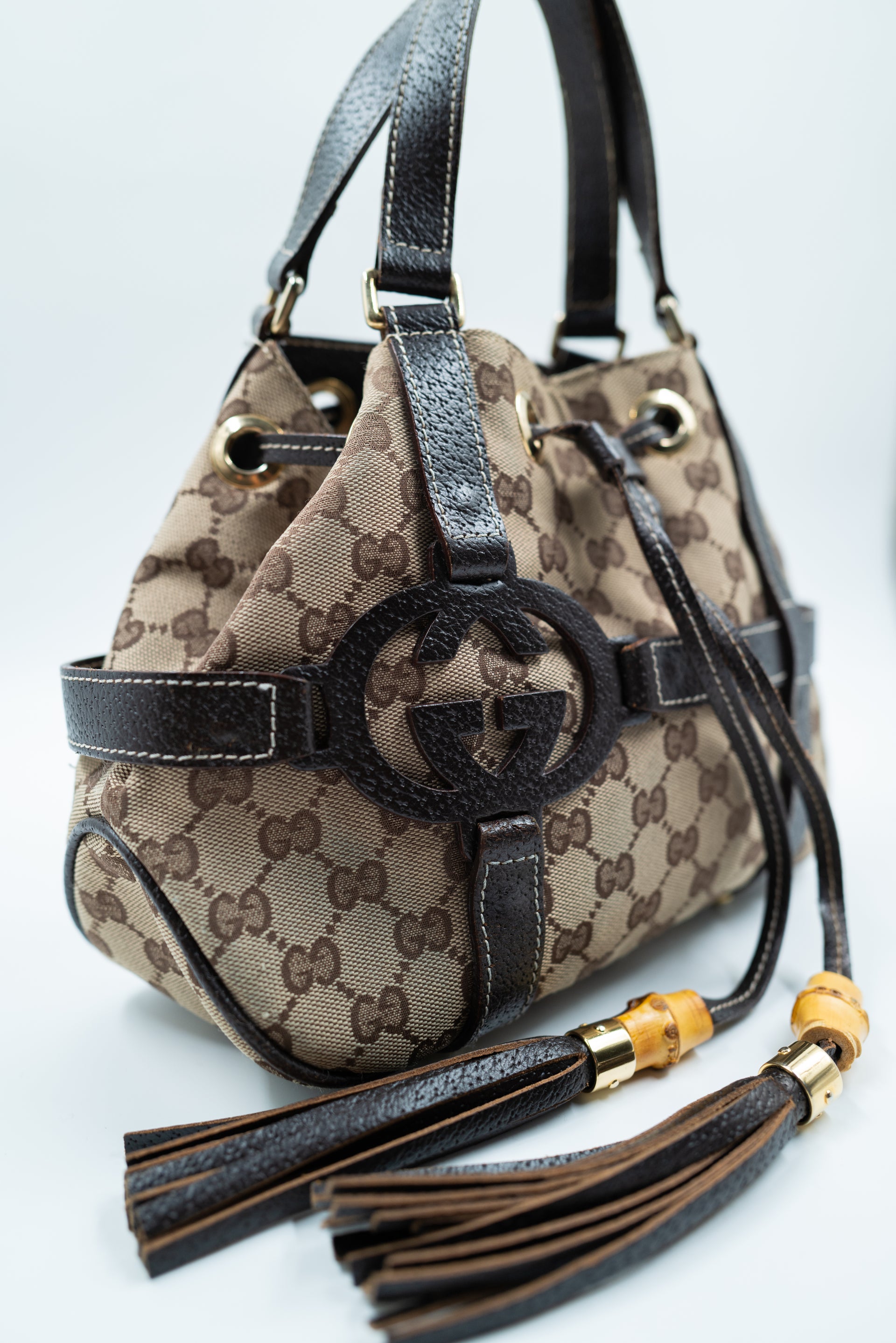 sac_gucci_toile_cuir_monogramme_beige_bambou_vintage_02