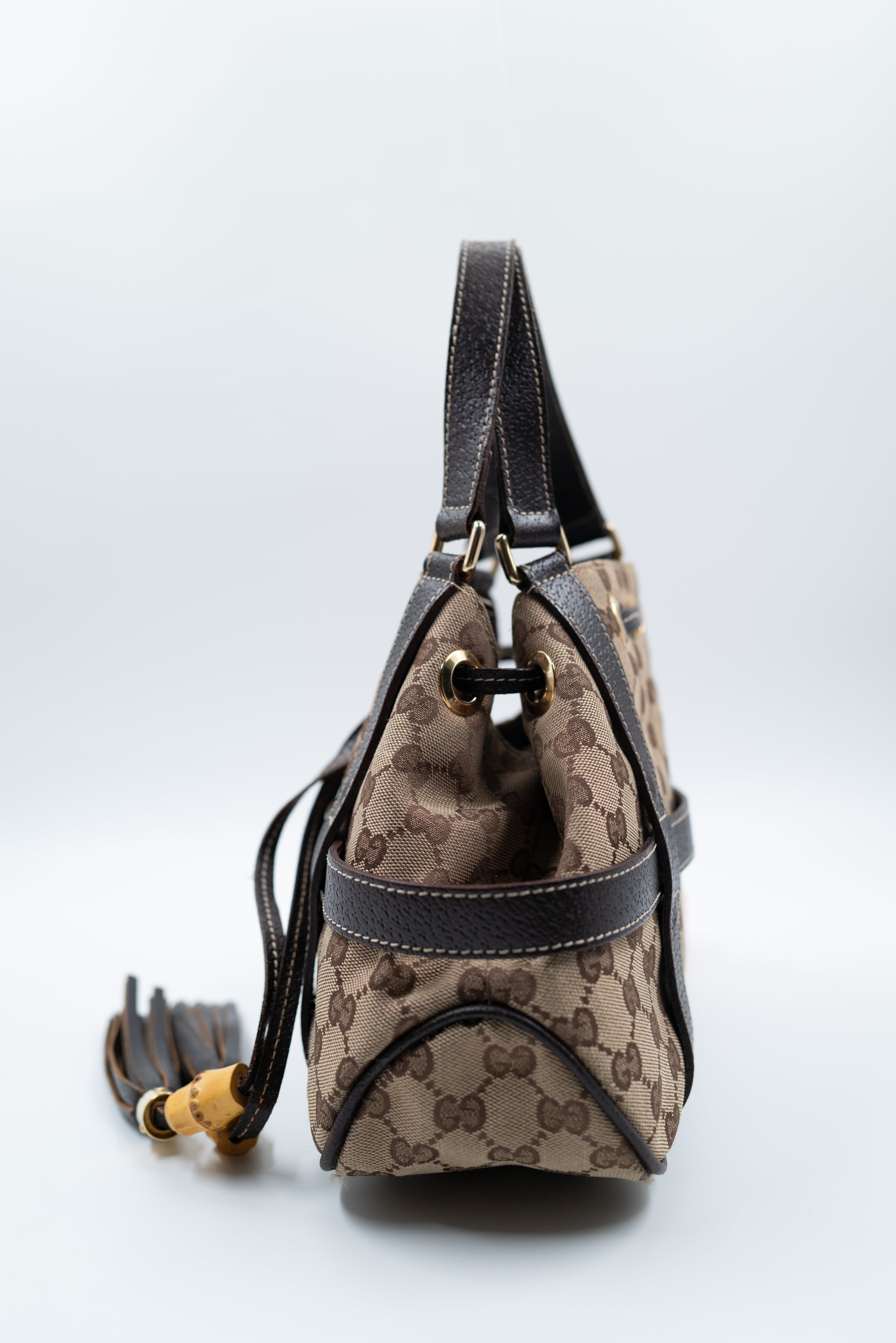 sac_gucci_toile_cuir_monogramme_beige_bambou_vintage_03