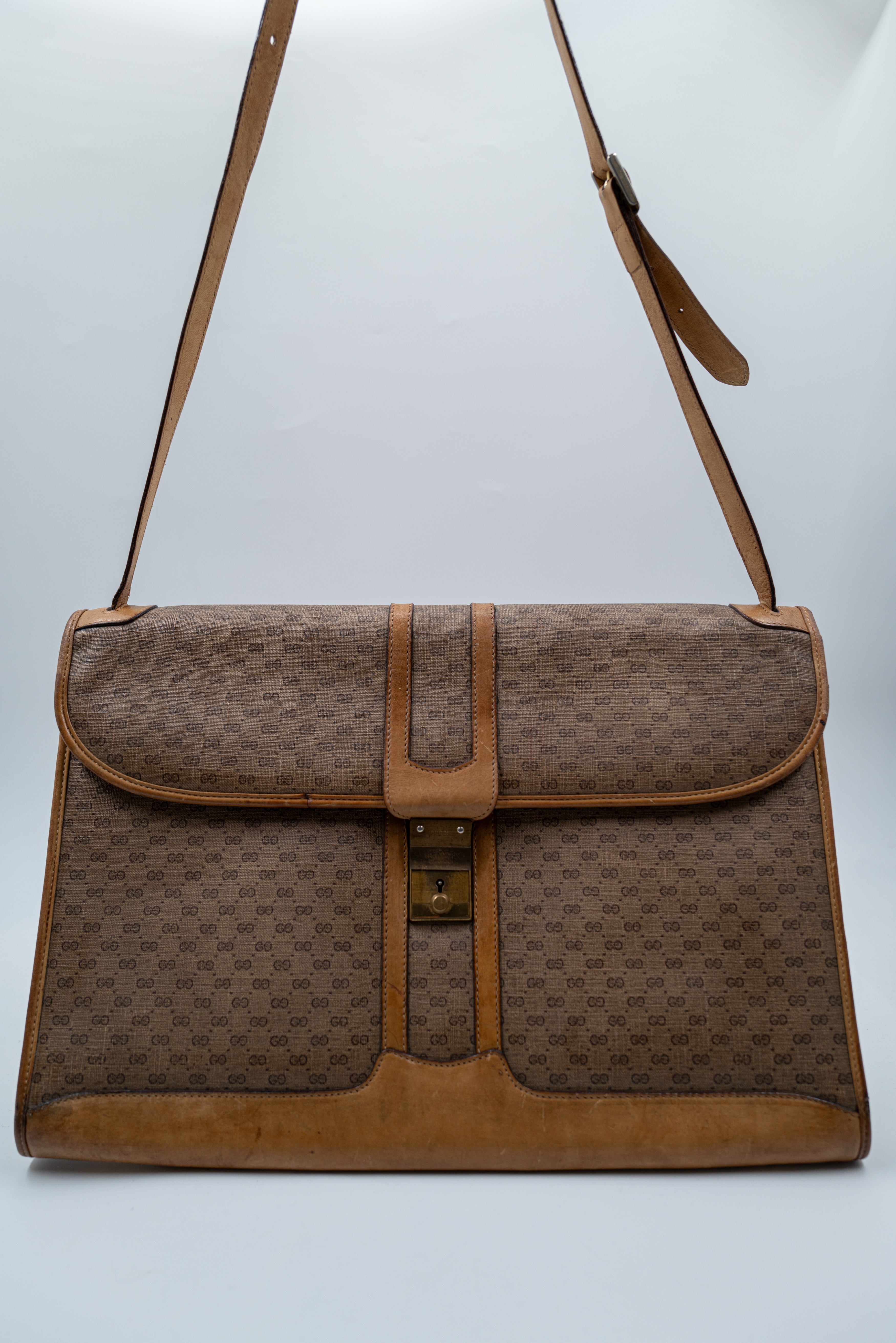 sac_gucci_toile_cuir_monogramme_beige_vintage_01