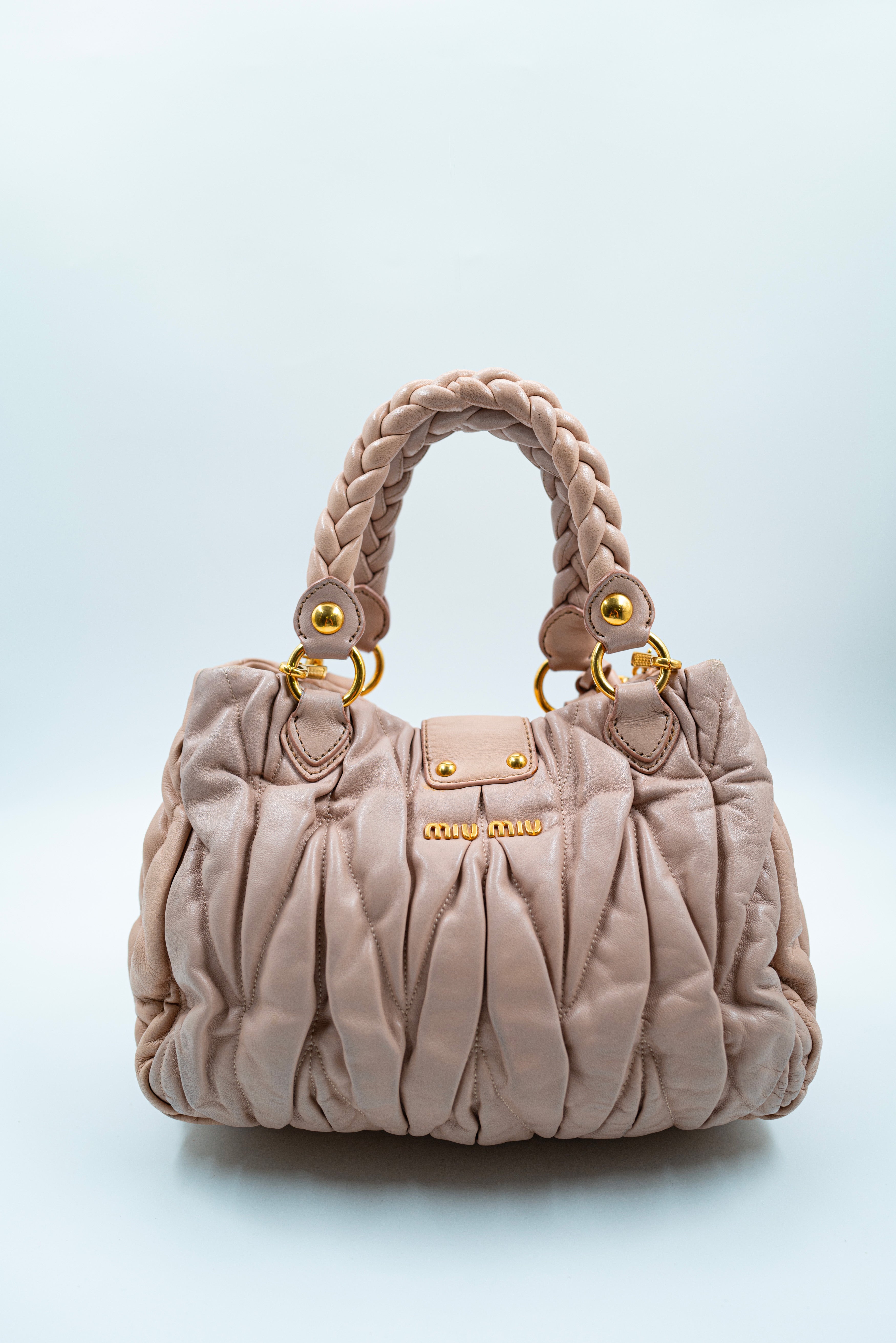 sac_miumiu_matelasse_cuir_rose_dore_vintage_04