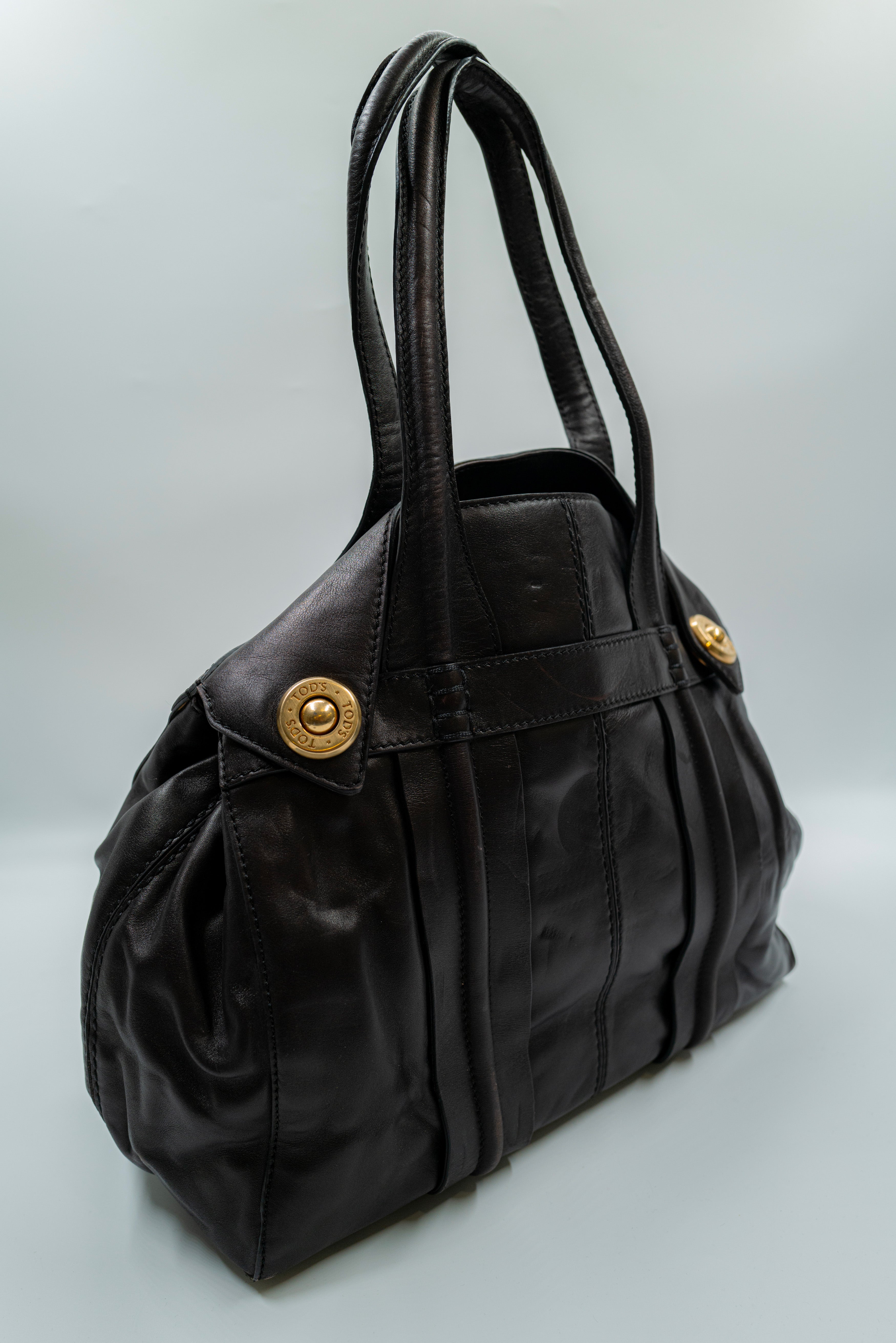sac_tods_cuir_noir_vintage_03